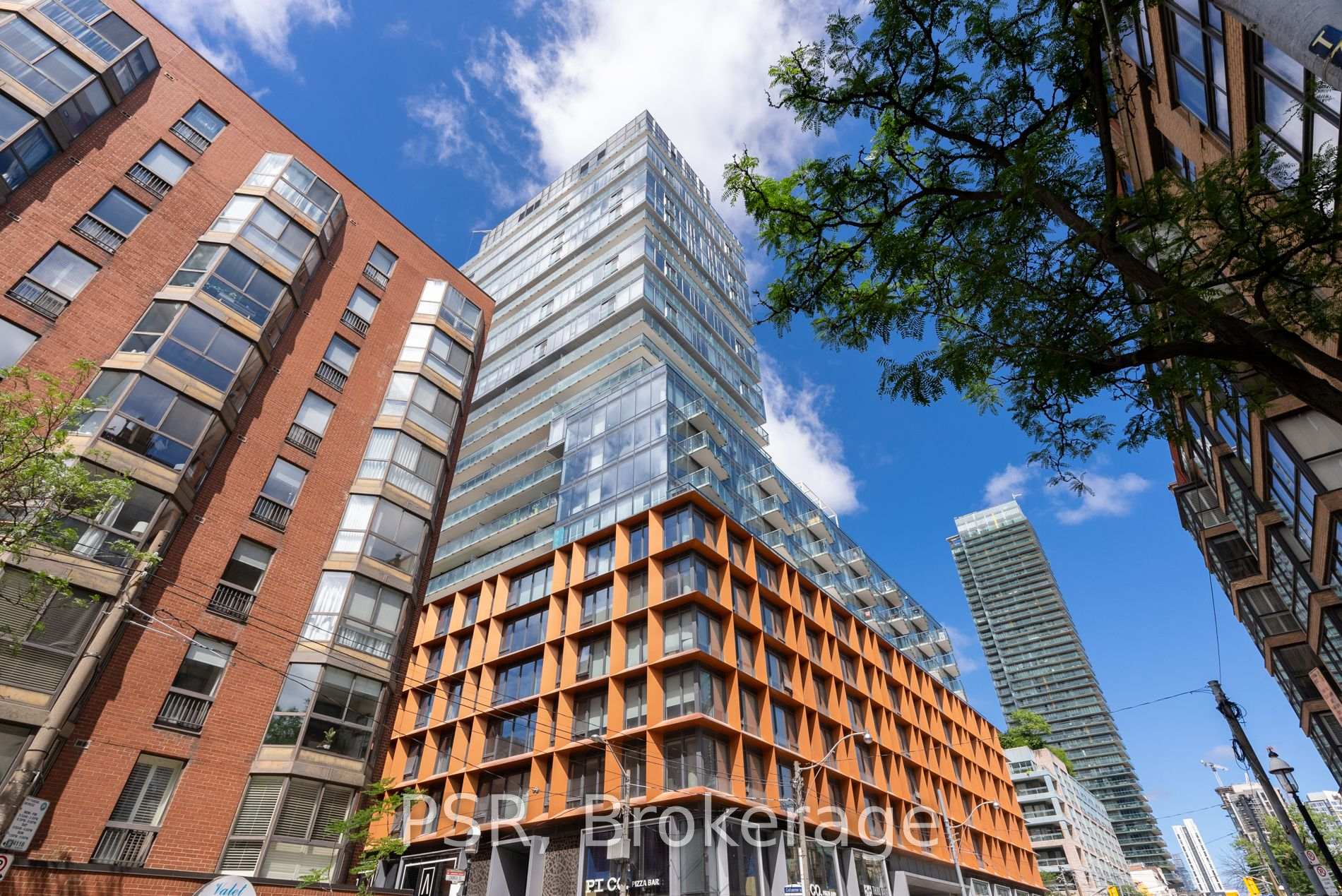 1 Bedroom Condo at 60 Colborne, Toronto For sale
