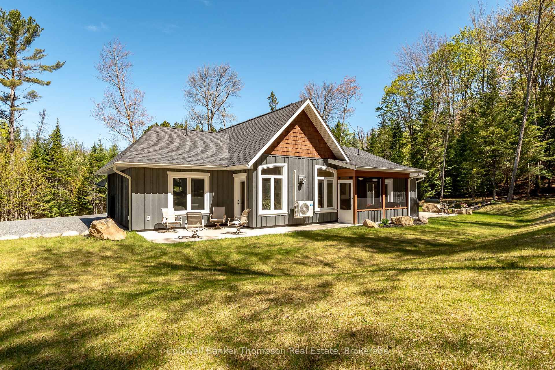 1025 South Waseosa Lake Road, Huntsville, ON P1H 2N5