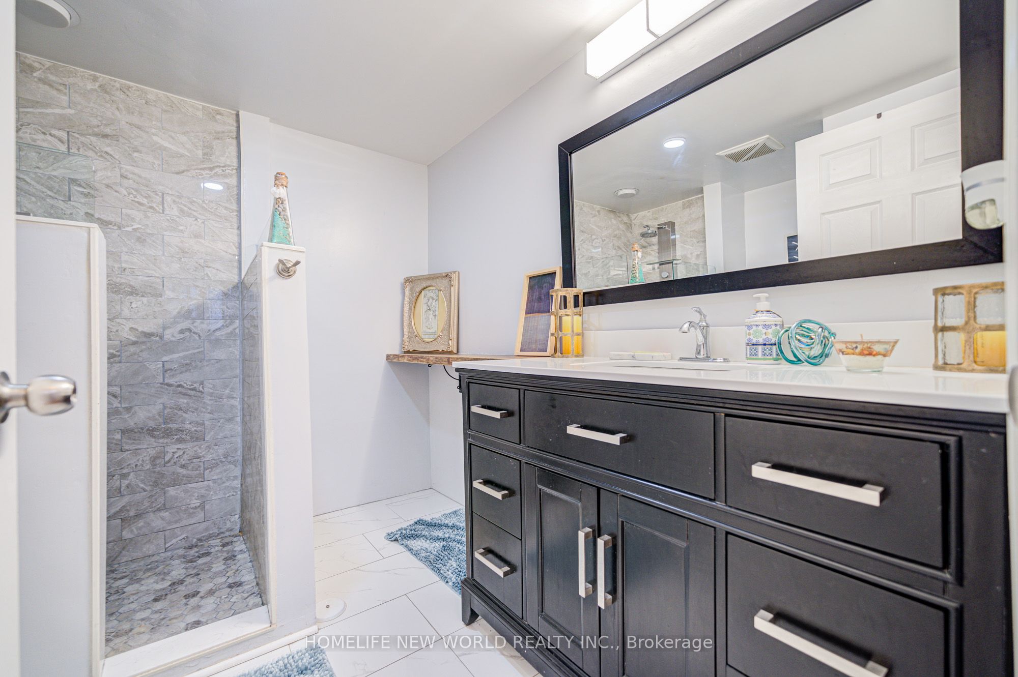 15 Cornell Meadows Avenue, #A206