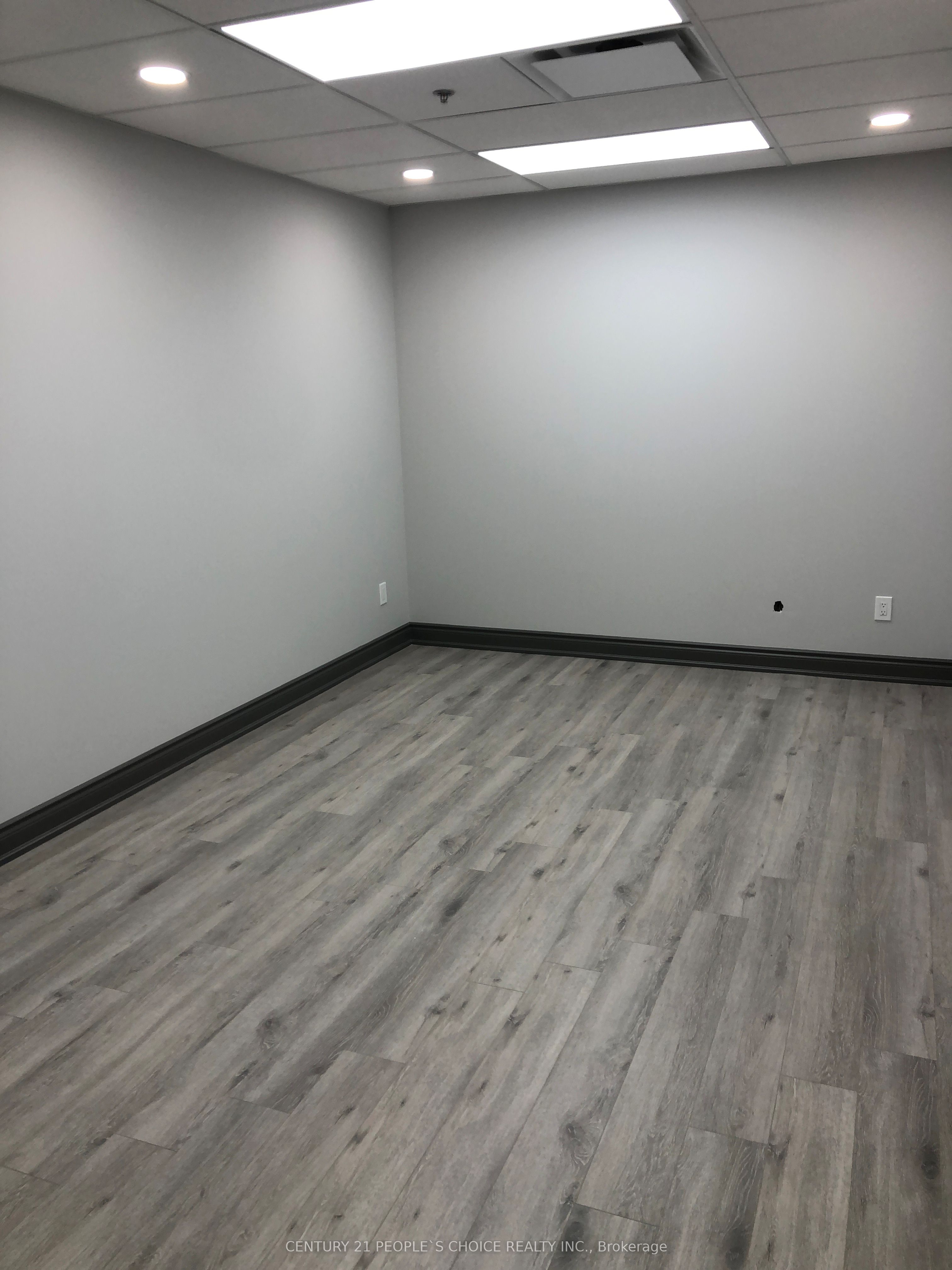 127 Westmore Drive E, #113 #Room 2/3/4
