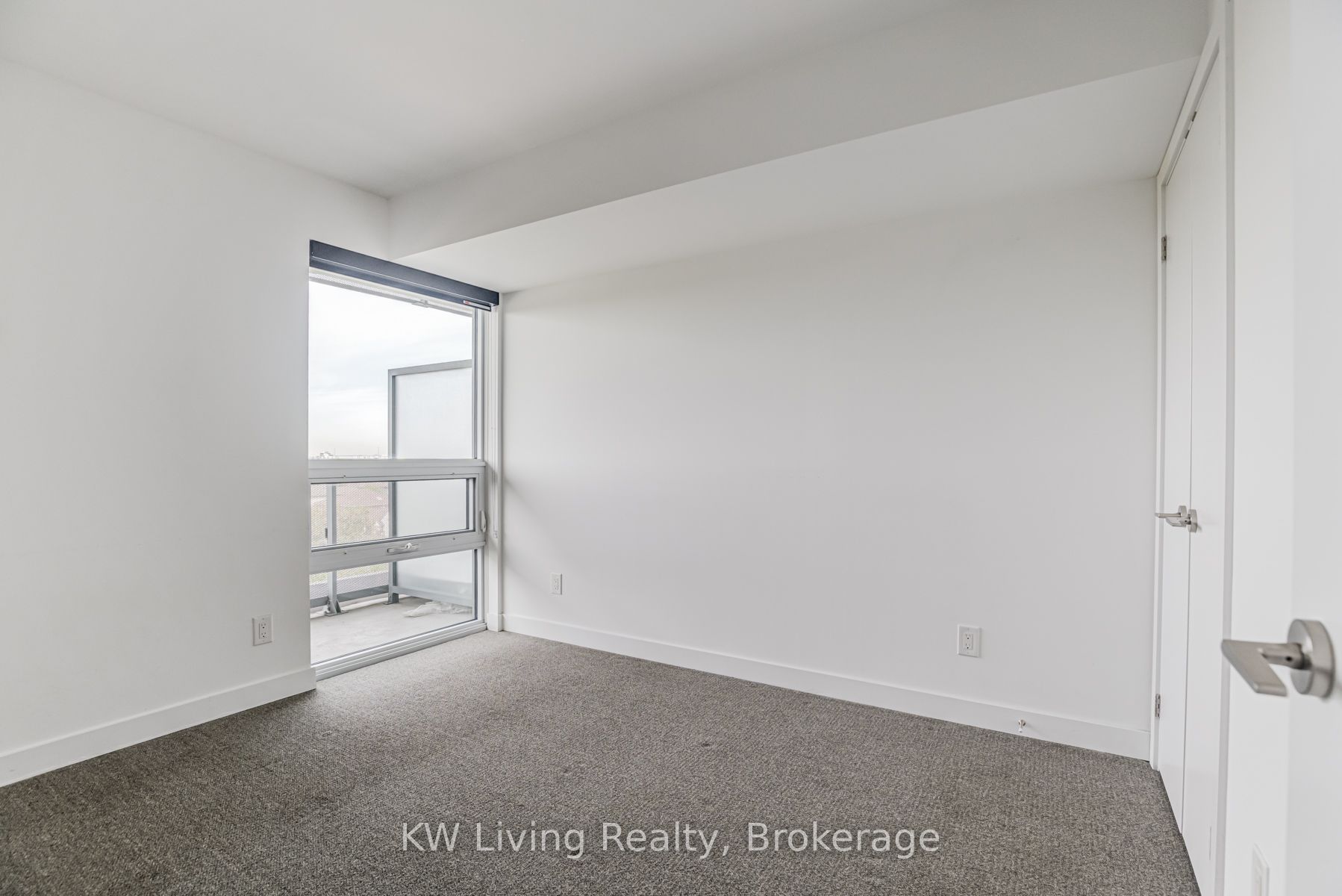160 Flemington Road, #815