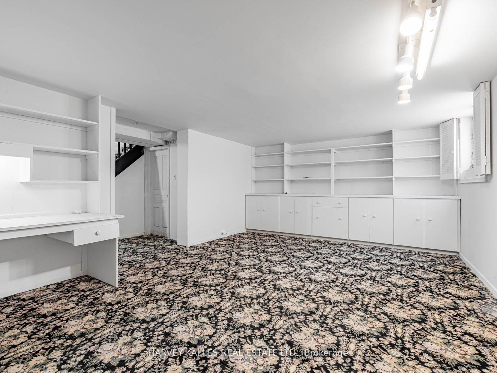 2 Silverwood Avenue