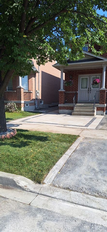 287 Castlemore