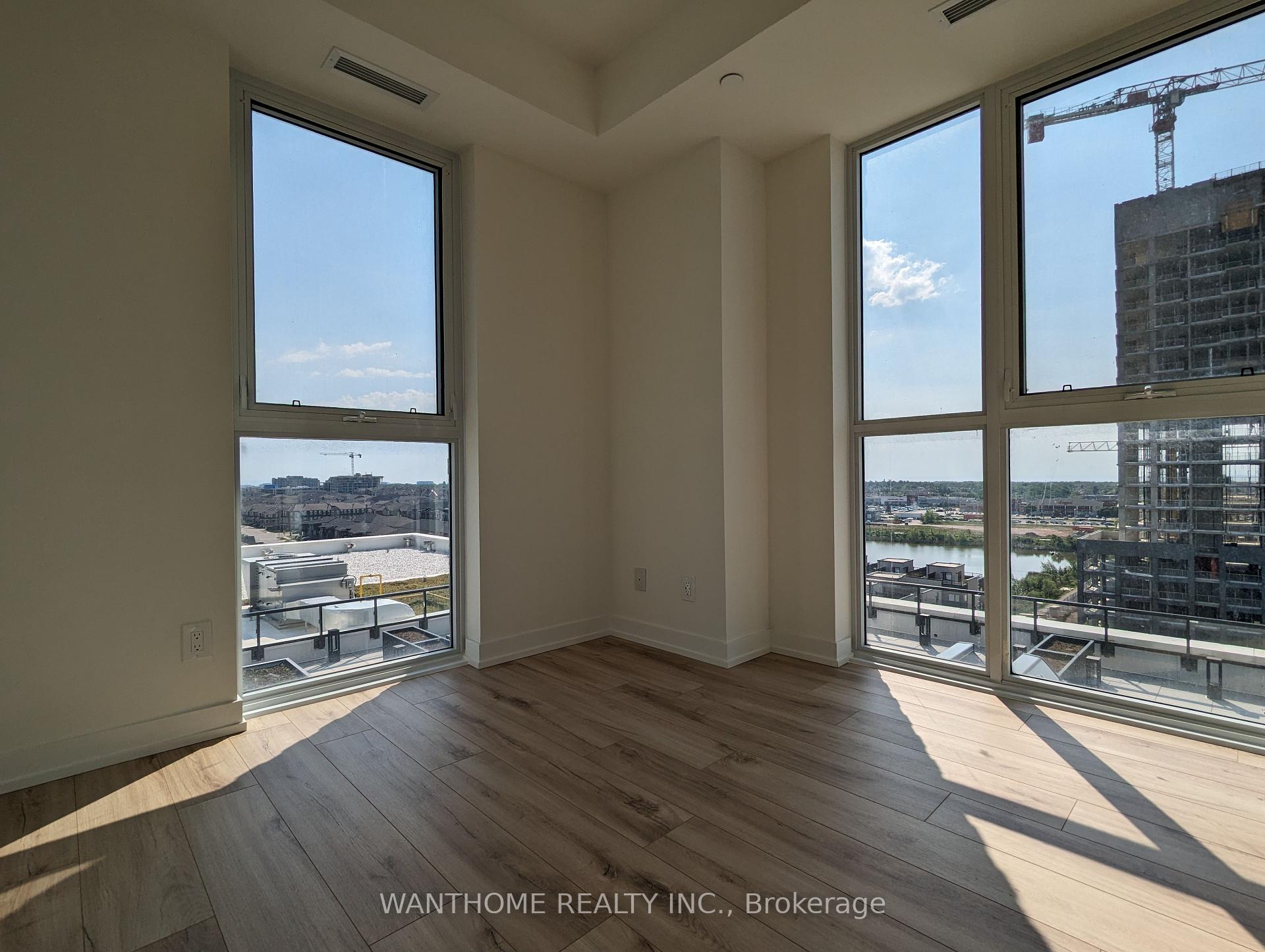 2 Bedrooms Condo at 335 Wheat Boom, Oakville For sale