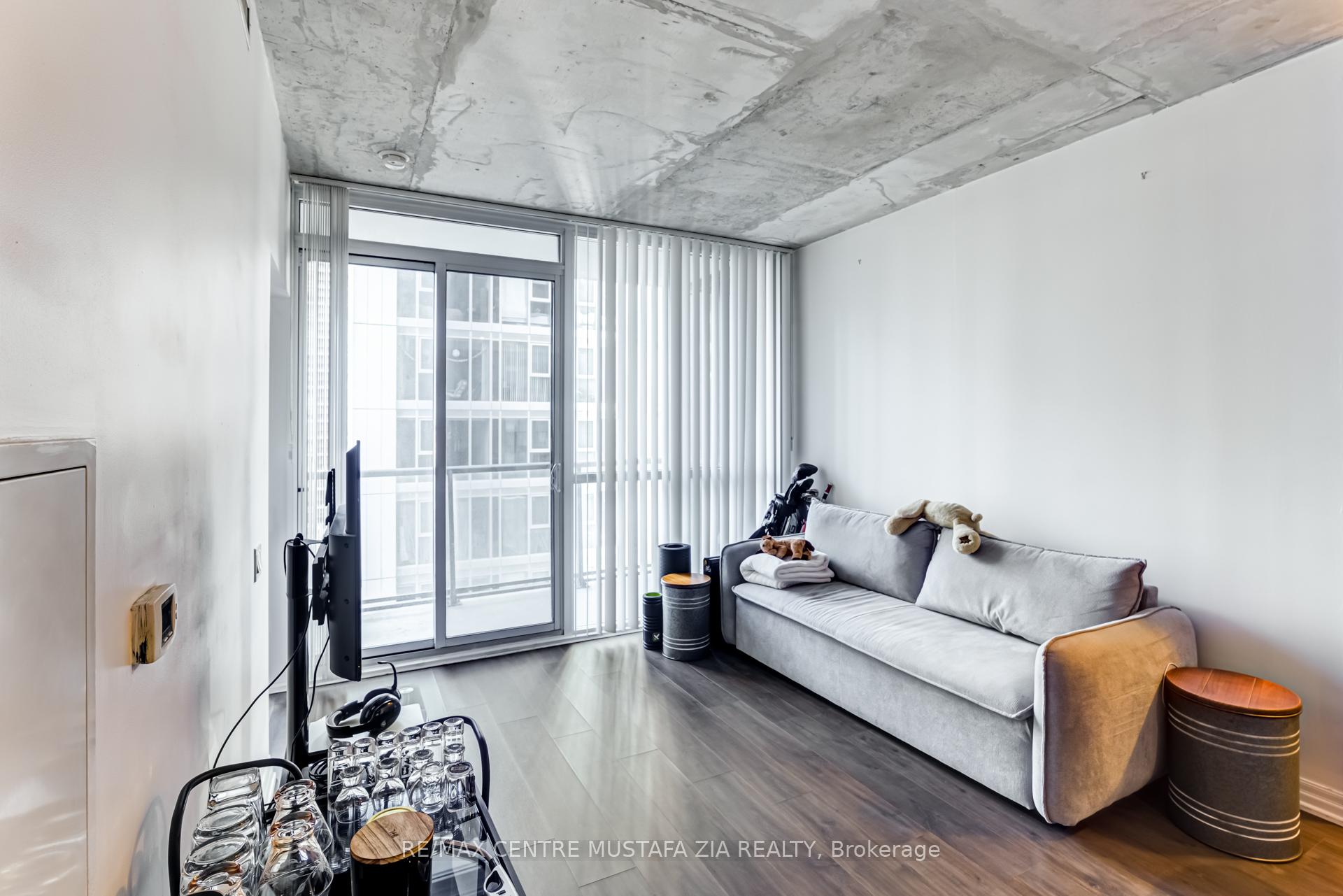 2 Bedrooms Condo at 88 Blue Jays, Toronto For sale