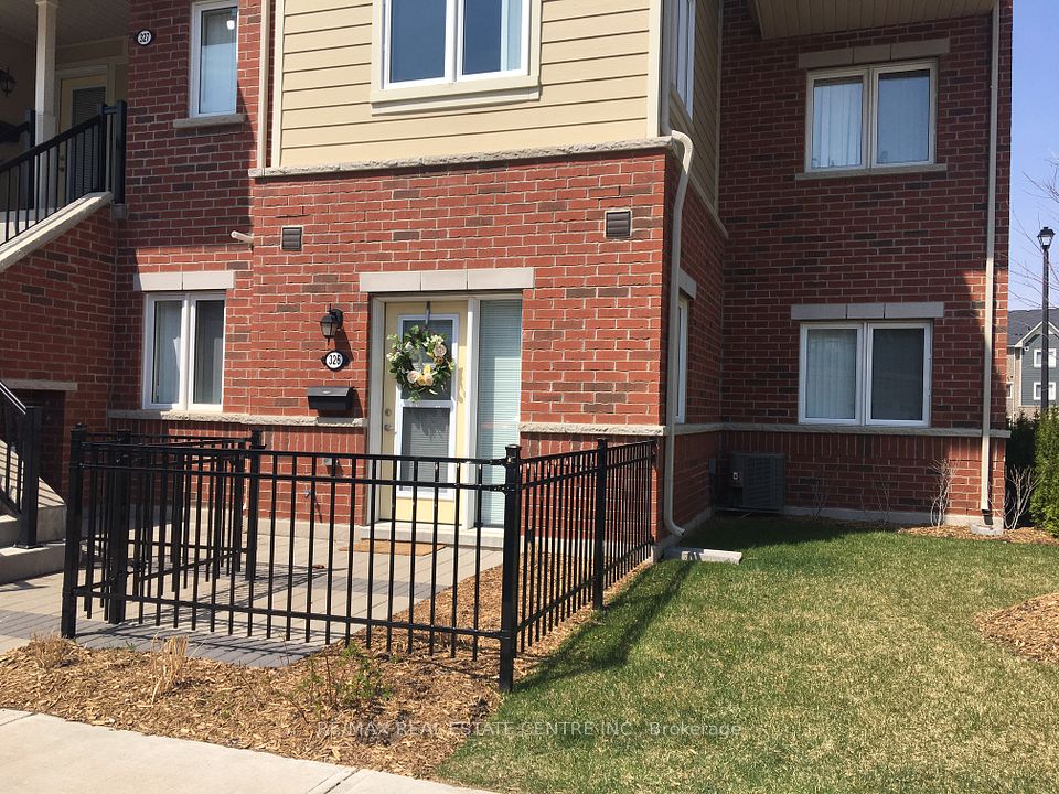 #326 - 250 Sunny Meadow Boulevard, Brampton, ON L6R 3Y7