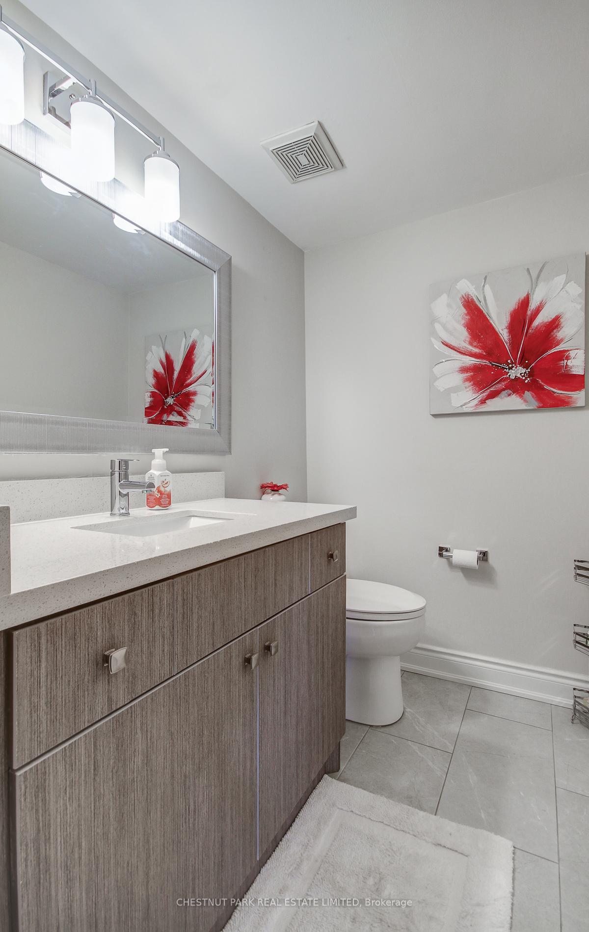 2 Bedrooms Condo at 1400 Dixie, Mississauga For sale