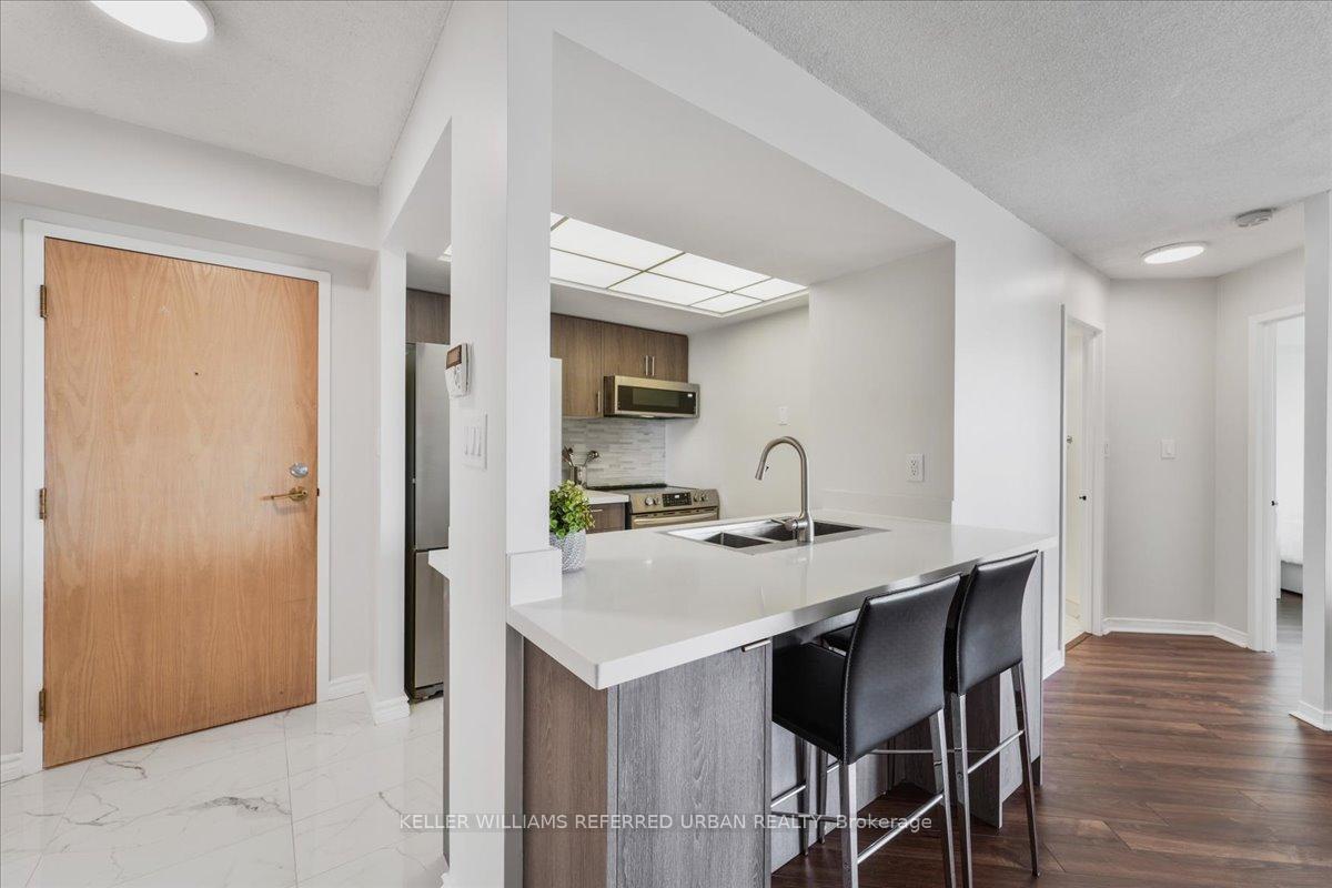 1 Bedroom Condo at 5 Concorde, Toronto For sale