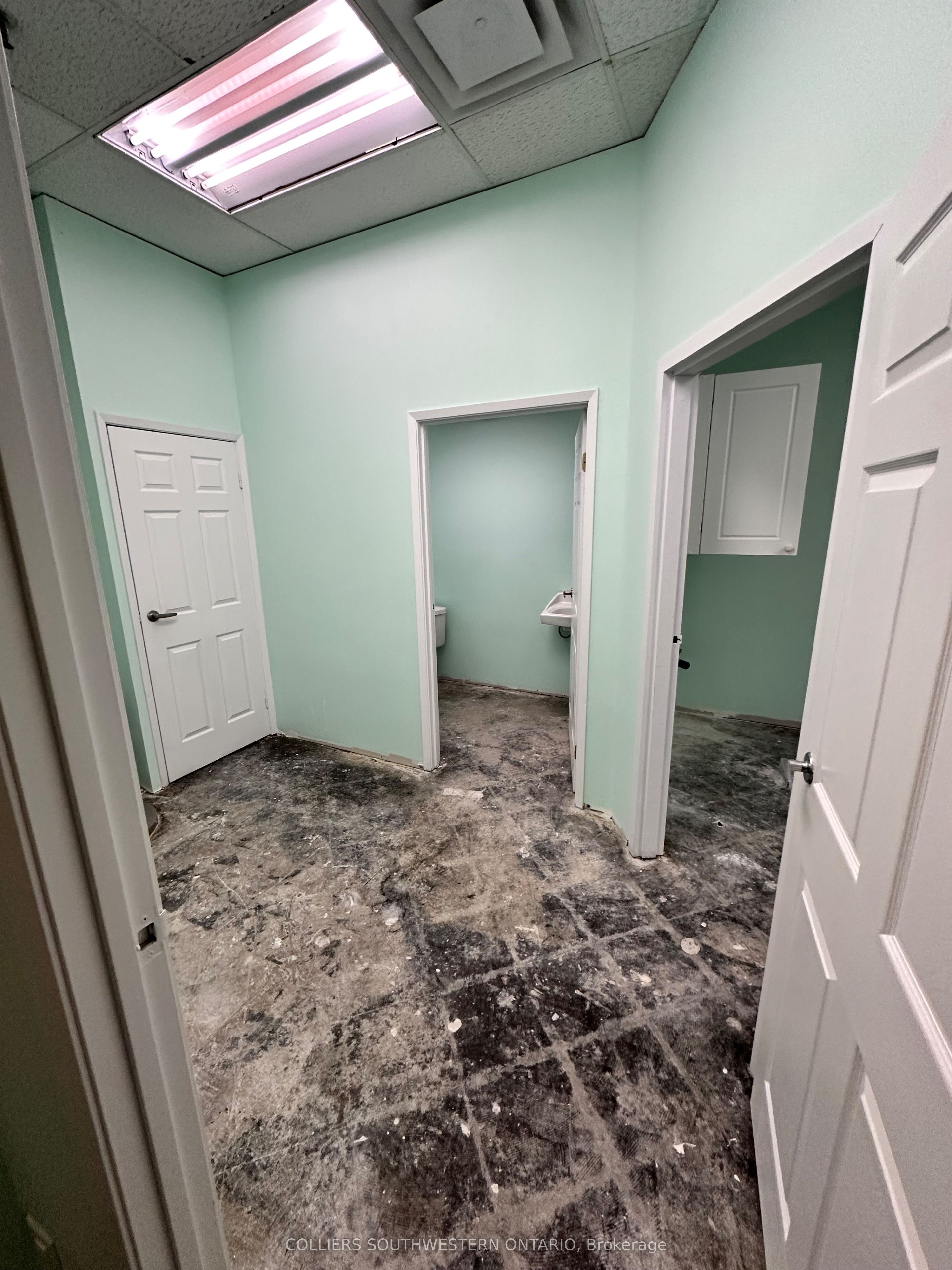 205 Oxford Street E, #C109