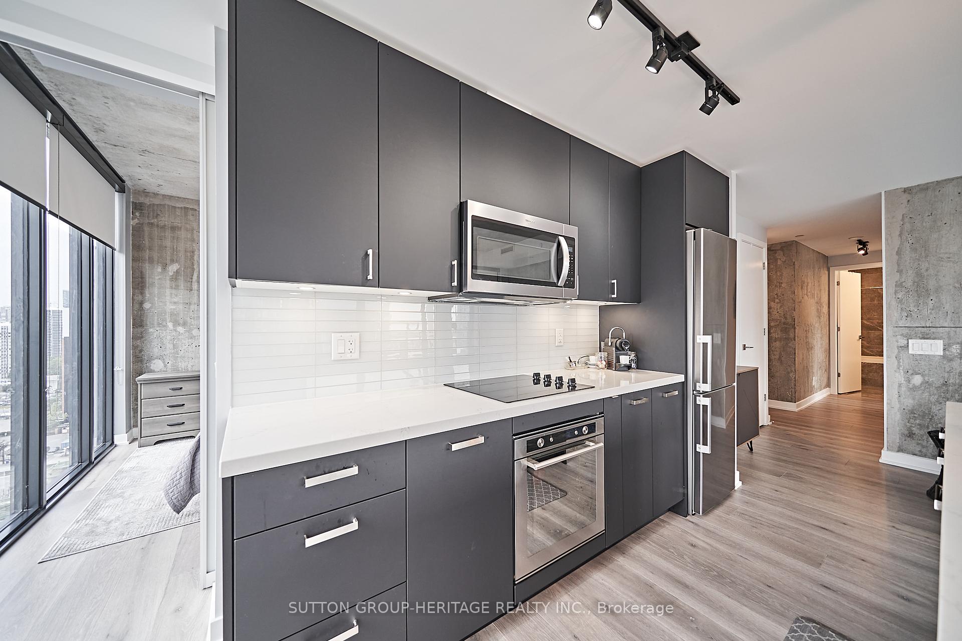 3 Bedrooms Condo at 55 Ontario,  Toronto For sale