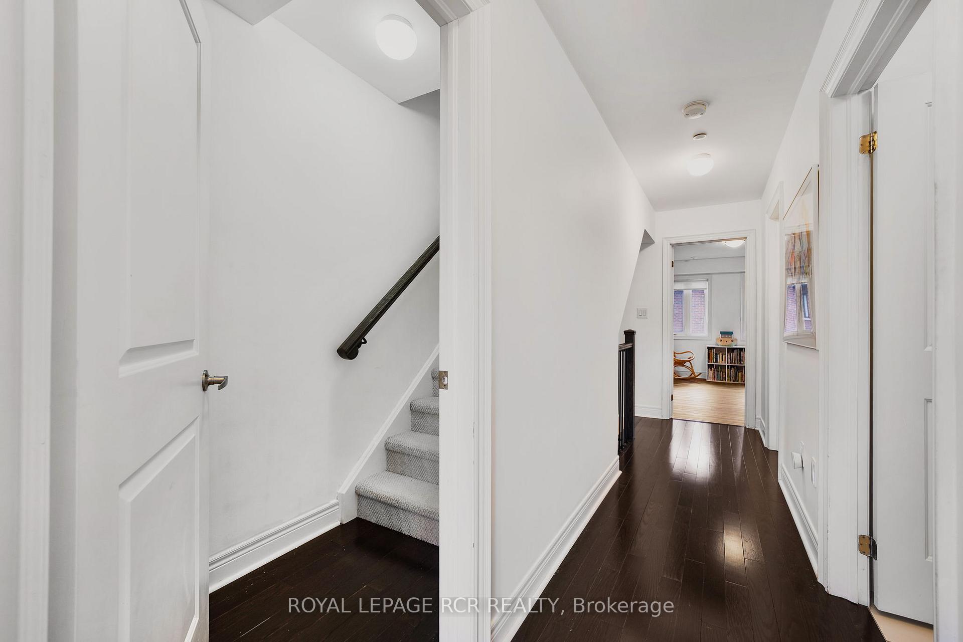 4 Bedrooms Condo at 8343 Kipling, Vaughan For sale