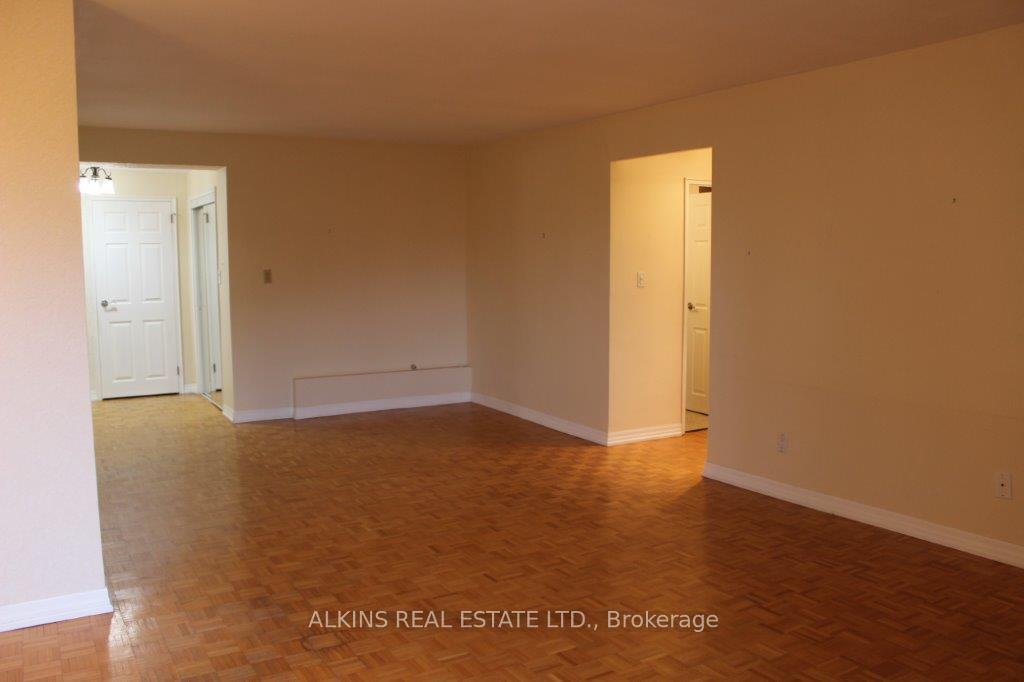 2 Bedrooms Co-op at 557 The East Mall, Toronto For sale