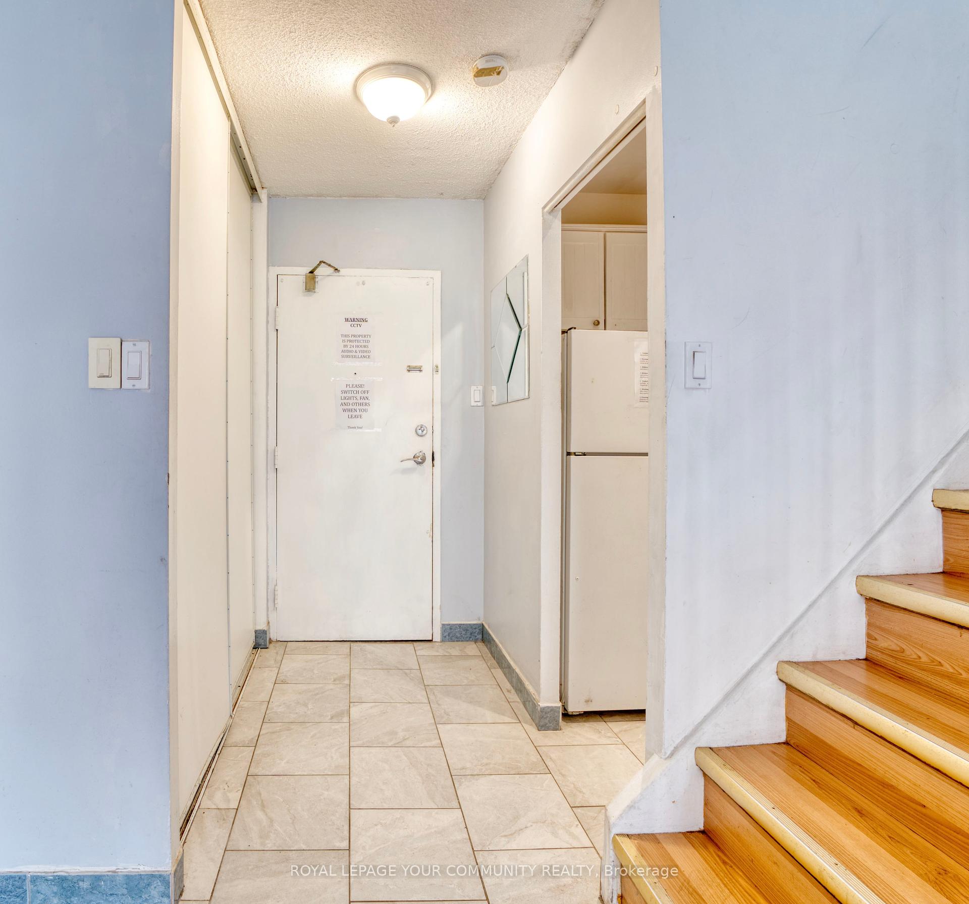 3 Bedrooms Condo at 100 Mornelle, Toronto For sale