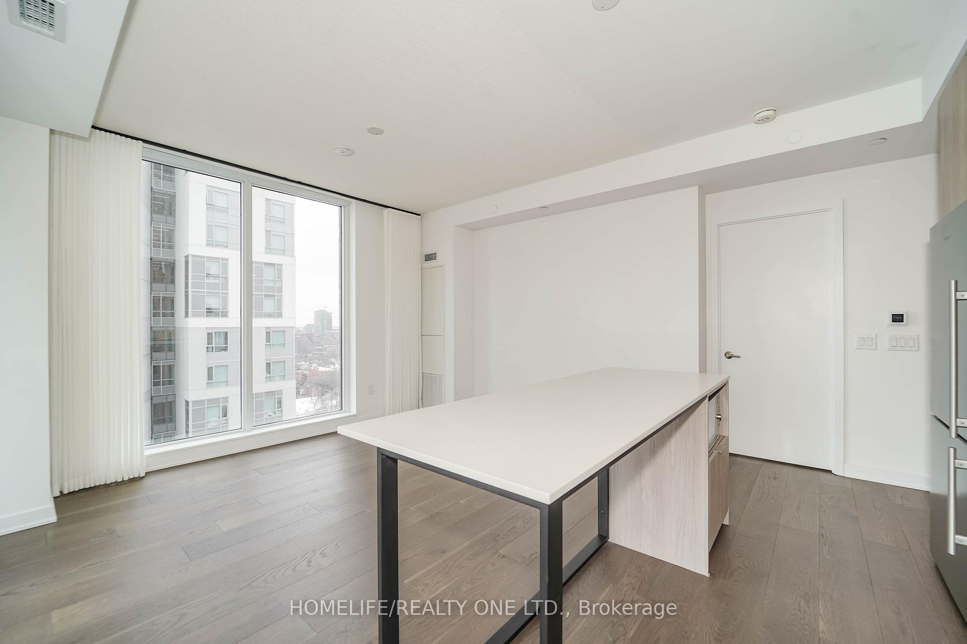 4 Bedrooms Condo at 130 River, Toronto For sale