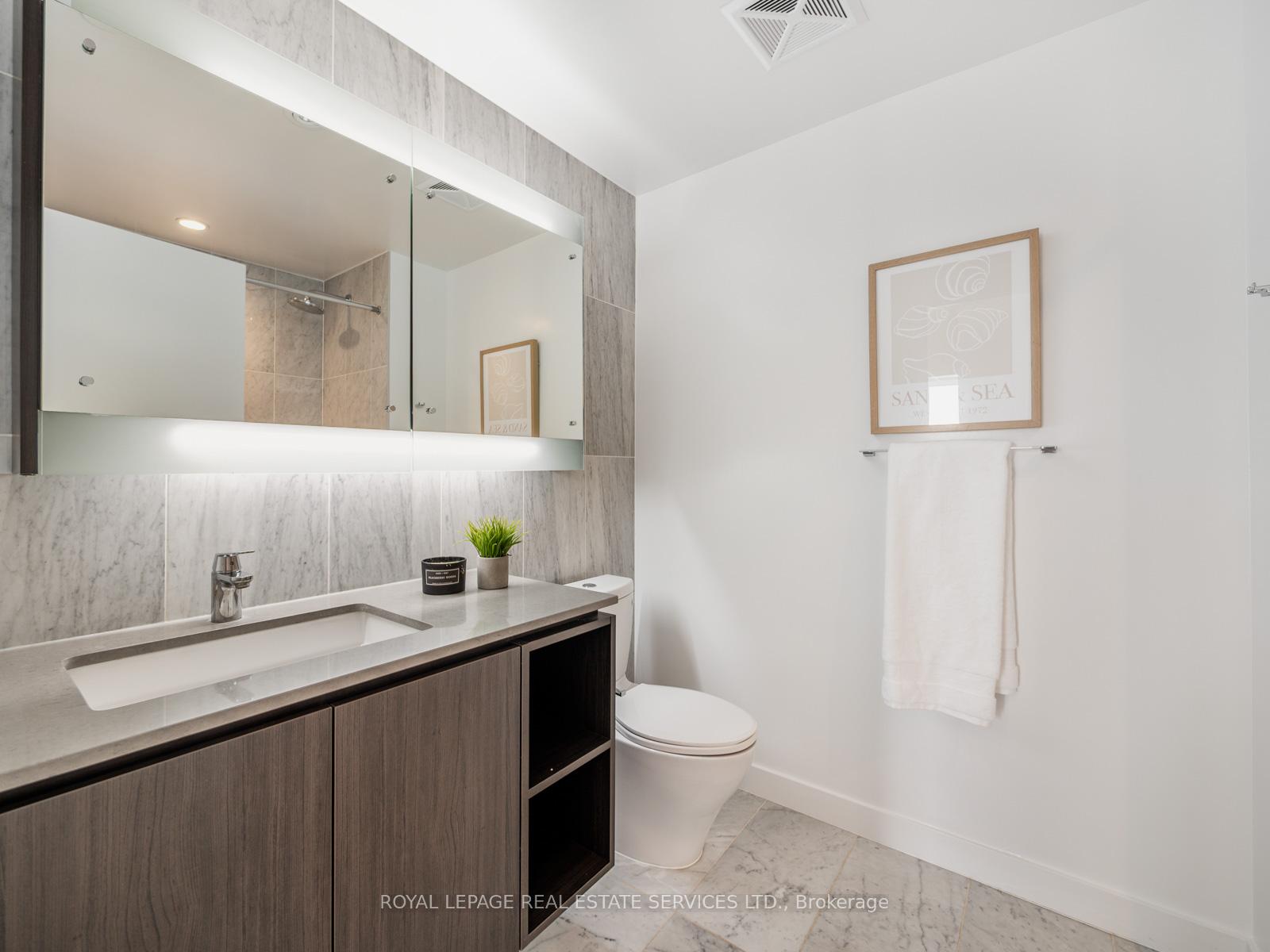 2 Bedrooms Condo at 115 McMahon, Toronto For sale