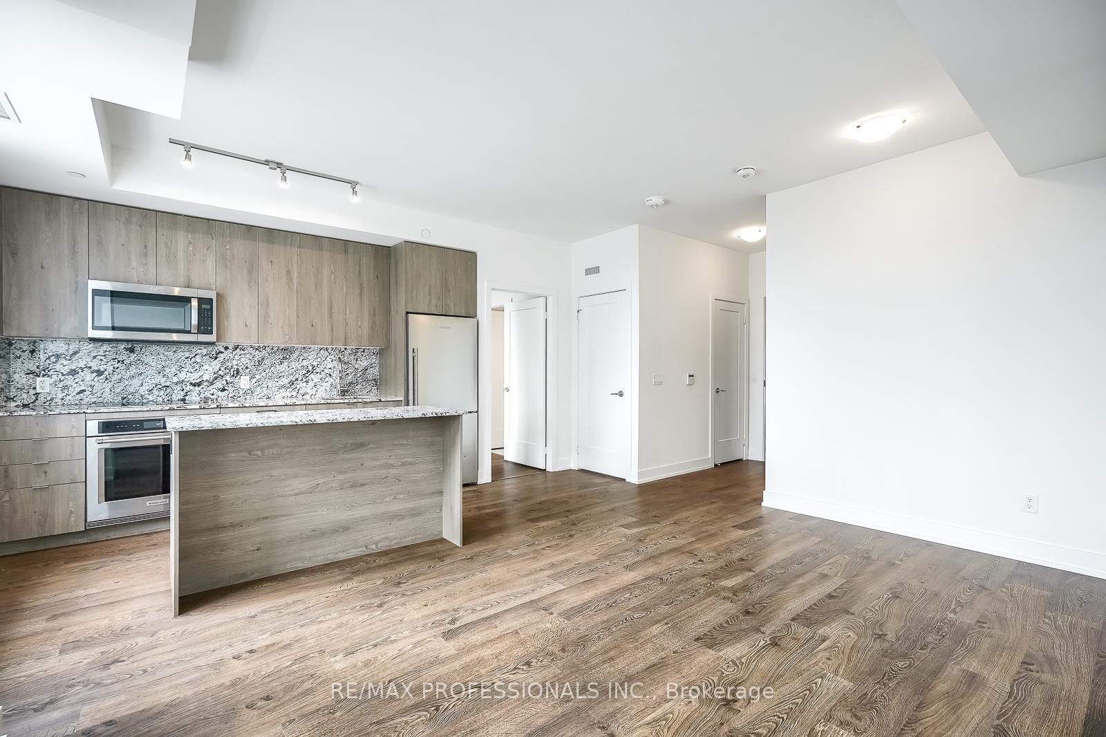 2 Bedrooms Condo at 5 Mabelle, Toronto For sale