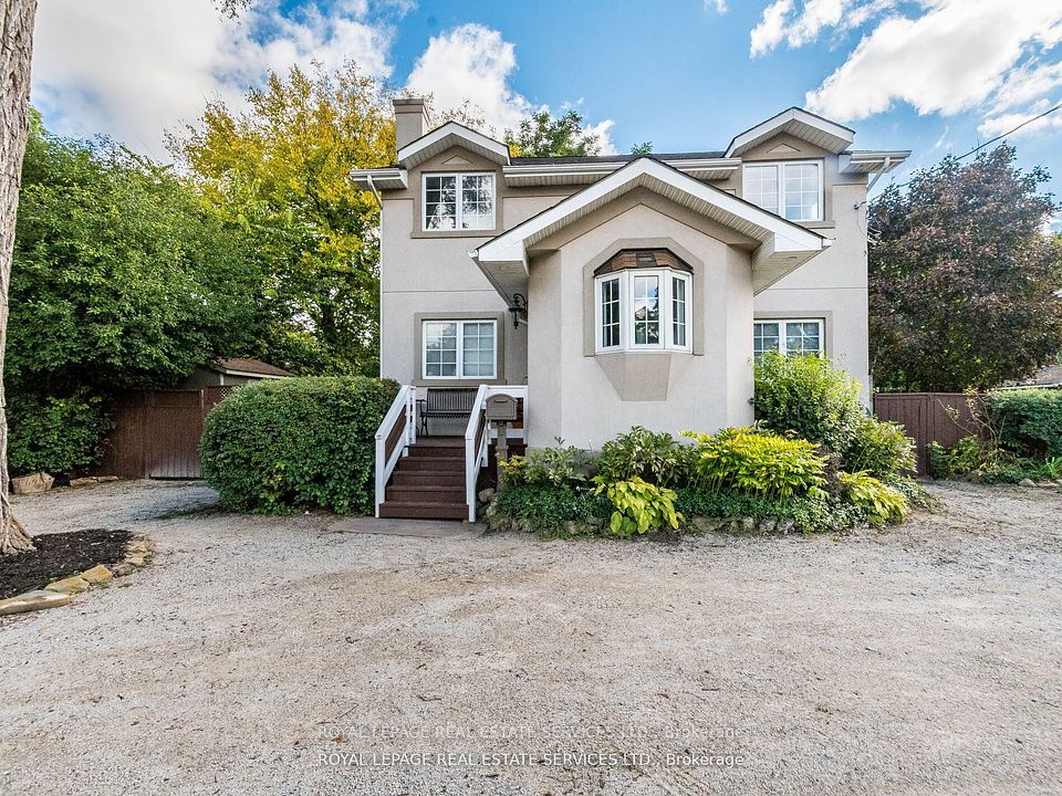 39 Clarence Street, Brampton, ON L6W 1S2