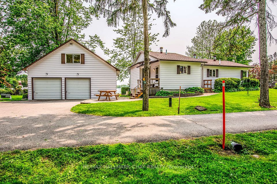 5566 Gray's Bay Road, Ramara, ON L0K 1L0