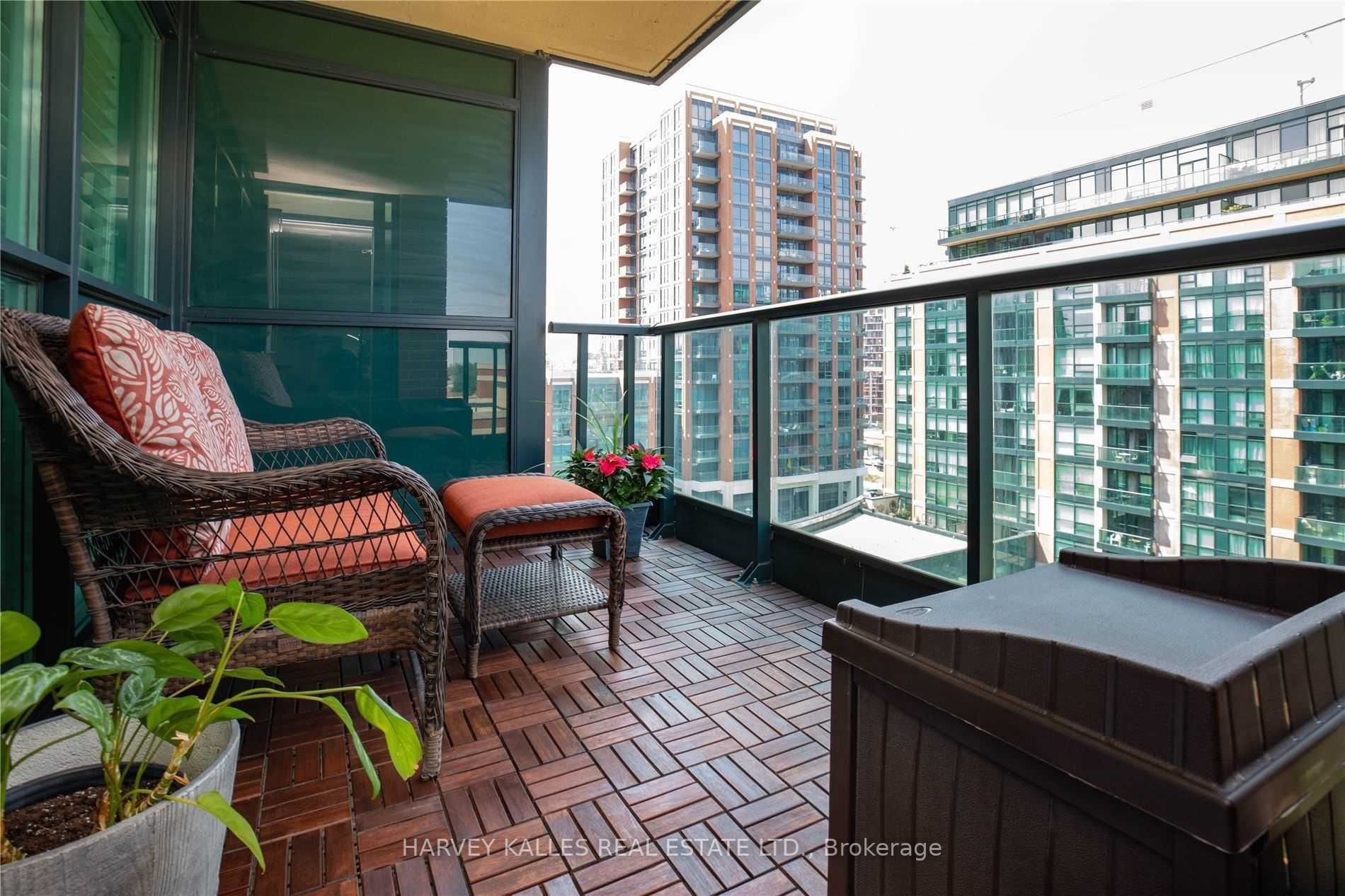 525 Wilson Avenue 812