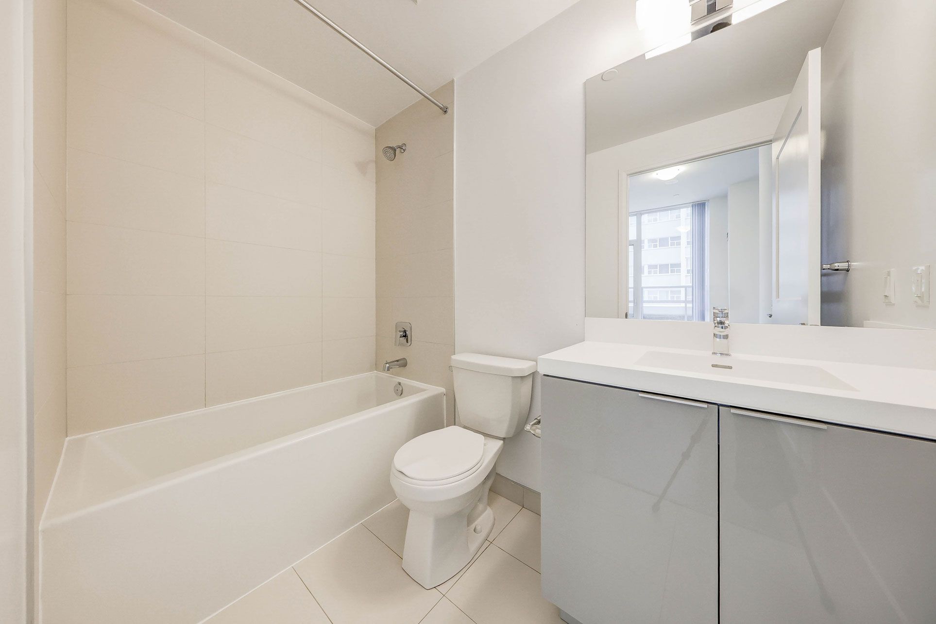 50 Dunfield Avenue 316