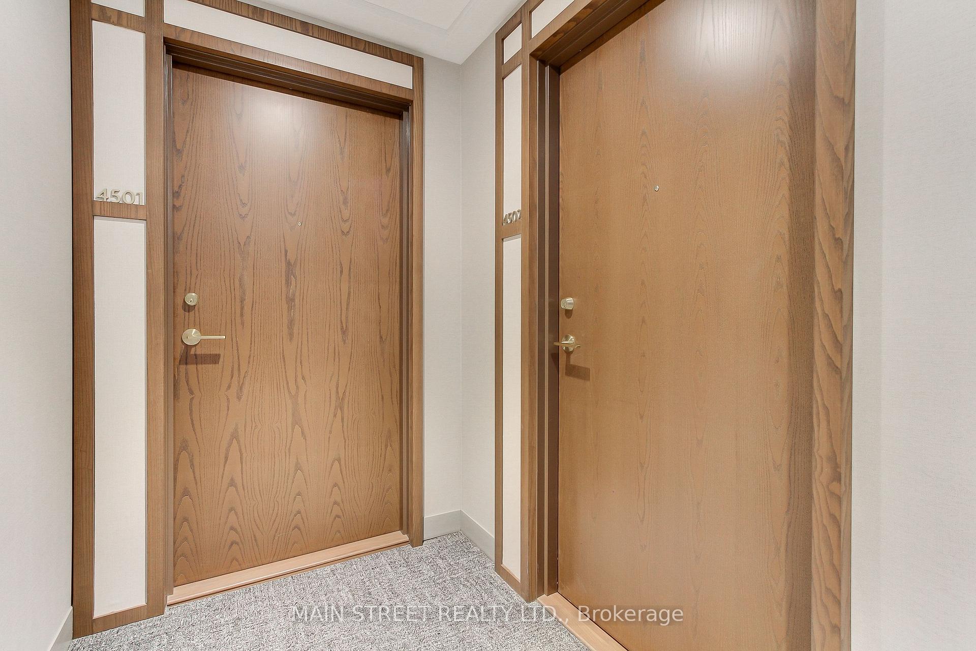 1 Bedroom Condo at 1000 Portage, Vaughan For sale