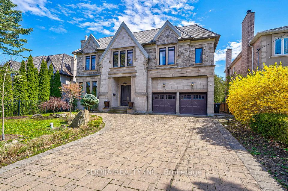 141 Highland Crescent, Toronto, ON M2L 1H2