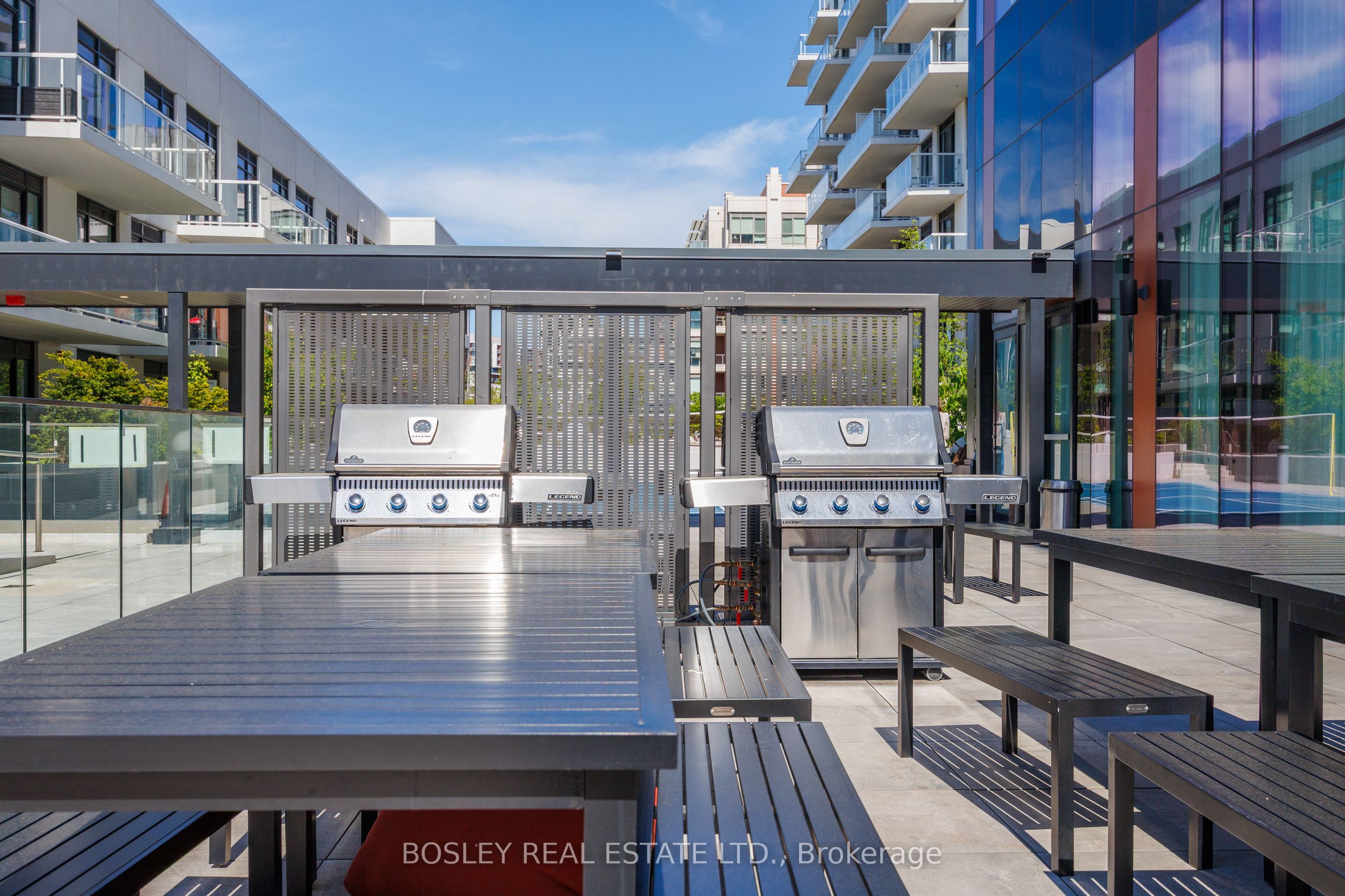 8 Rouge Valley Drive W, #908