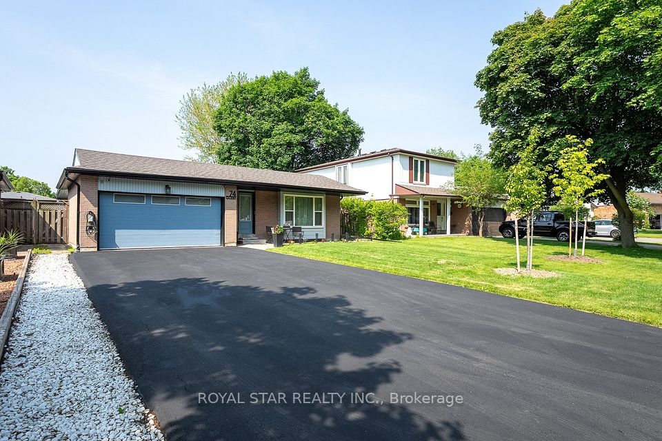 74 Glebe Crescent, Brampton, ON L6S 1G1