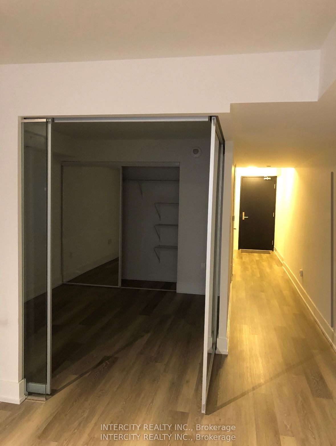 955 Bay Street, #324