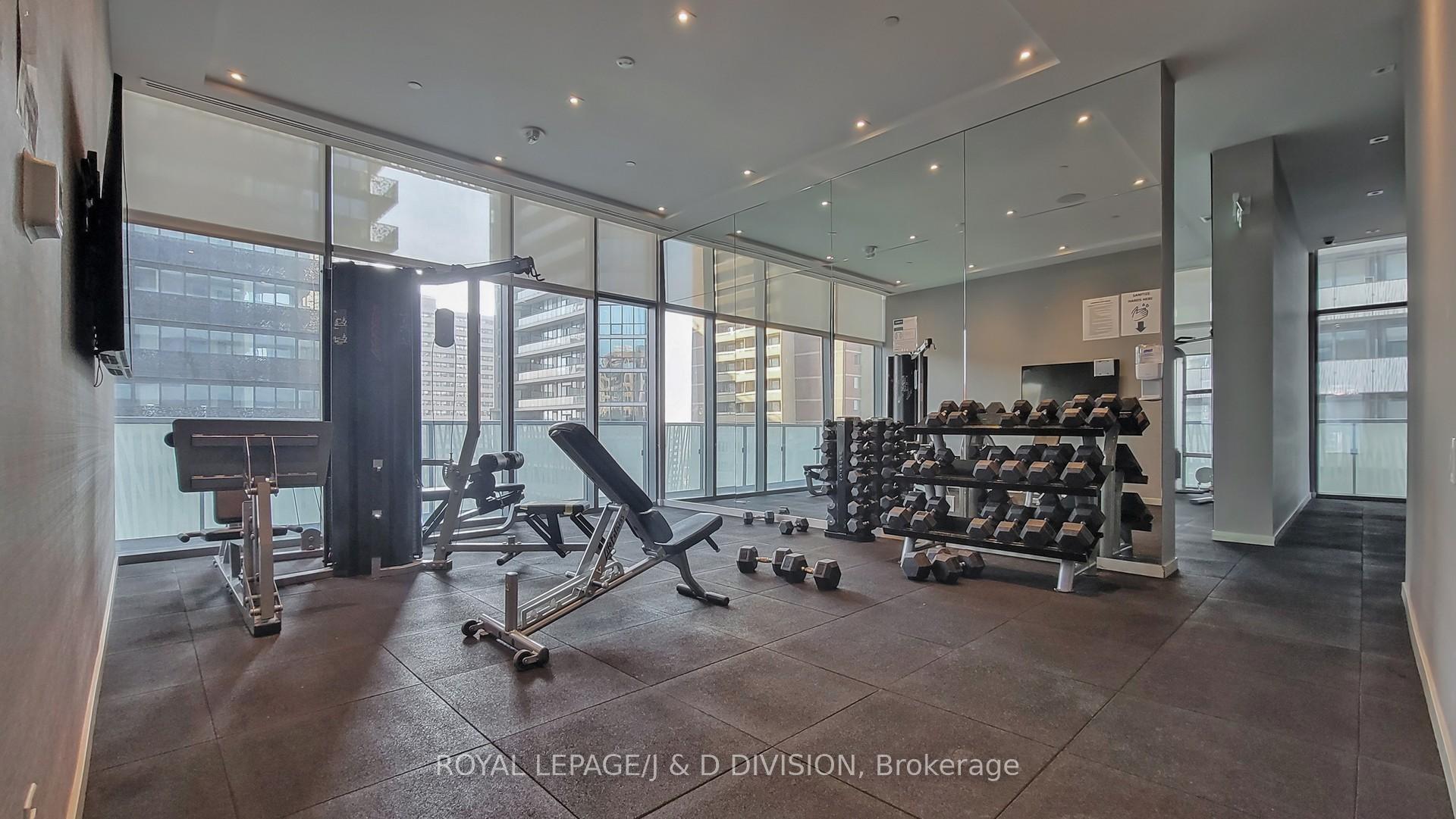 2 Bedrooms Condo at 50 Charles,  Toronto For sale