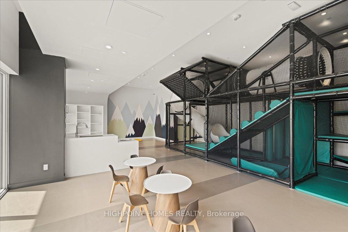 2 Bedrooms Condo at 2033 Kennedy, Toronto For sale
