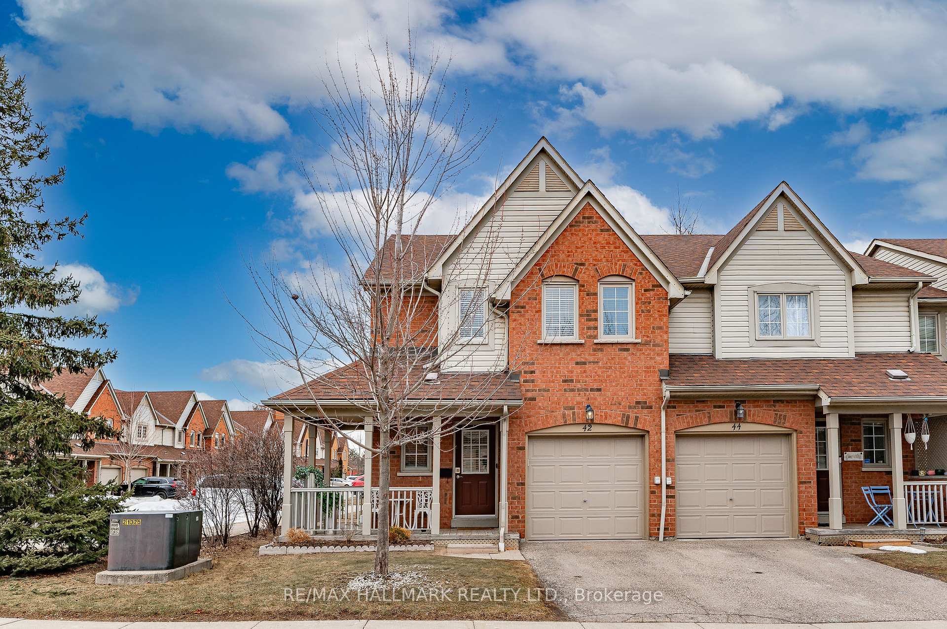 3 Bedrooms Condo at 5950 Glen Erin,  Mississauga For sale