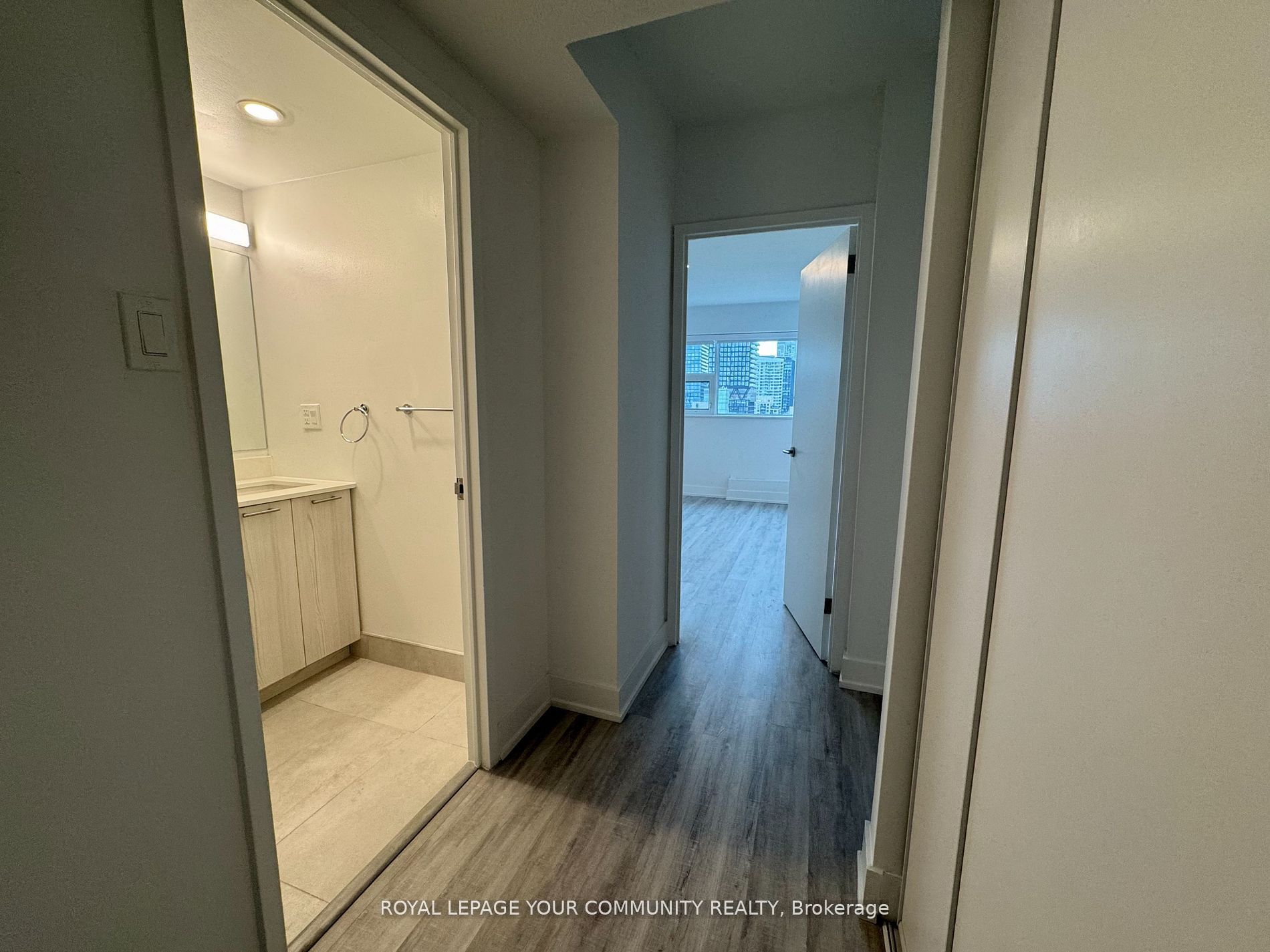 191 Sherbourne Street, #1707