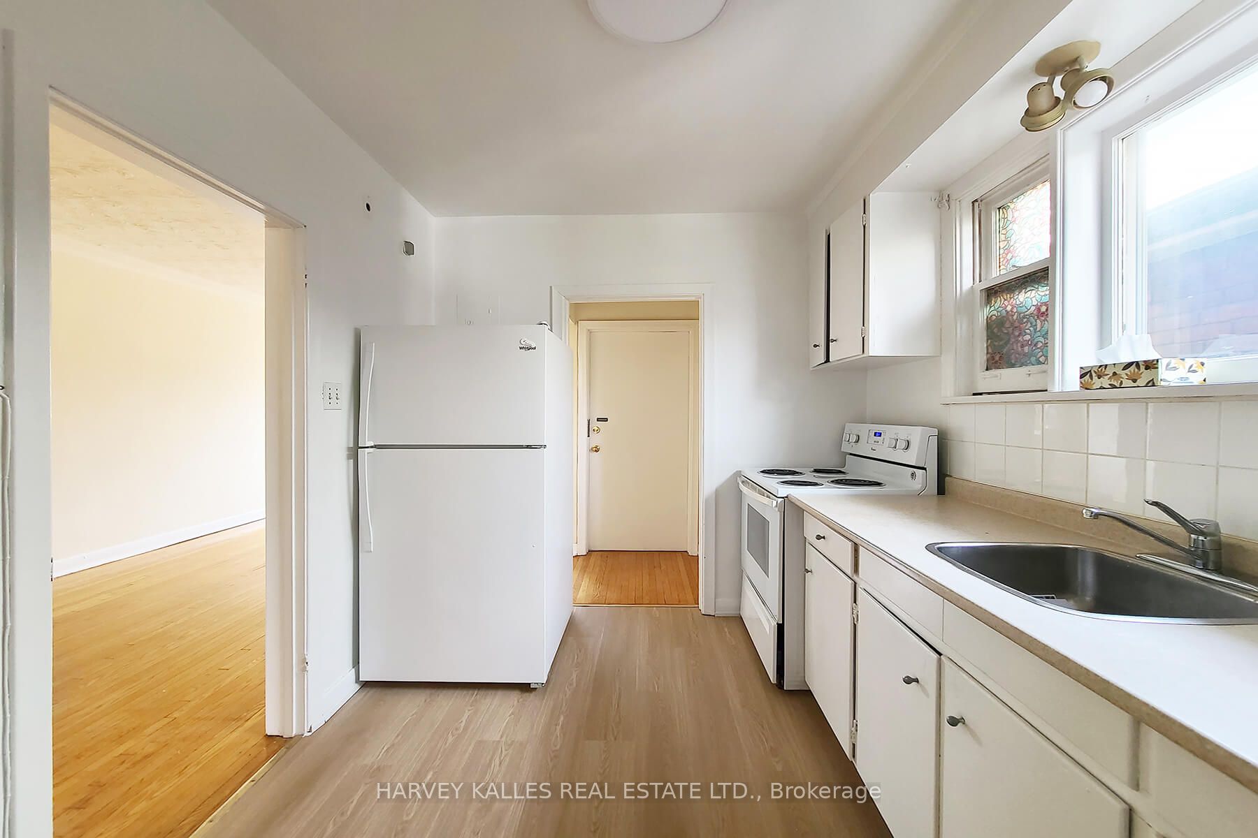 105 Gilmour Avenue 2
