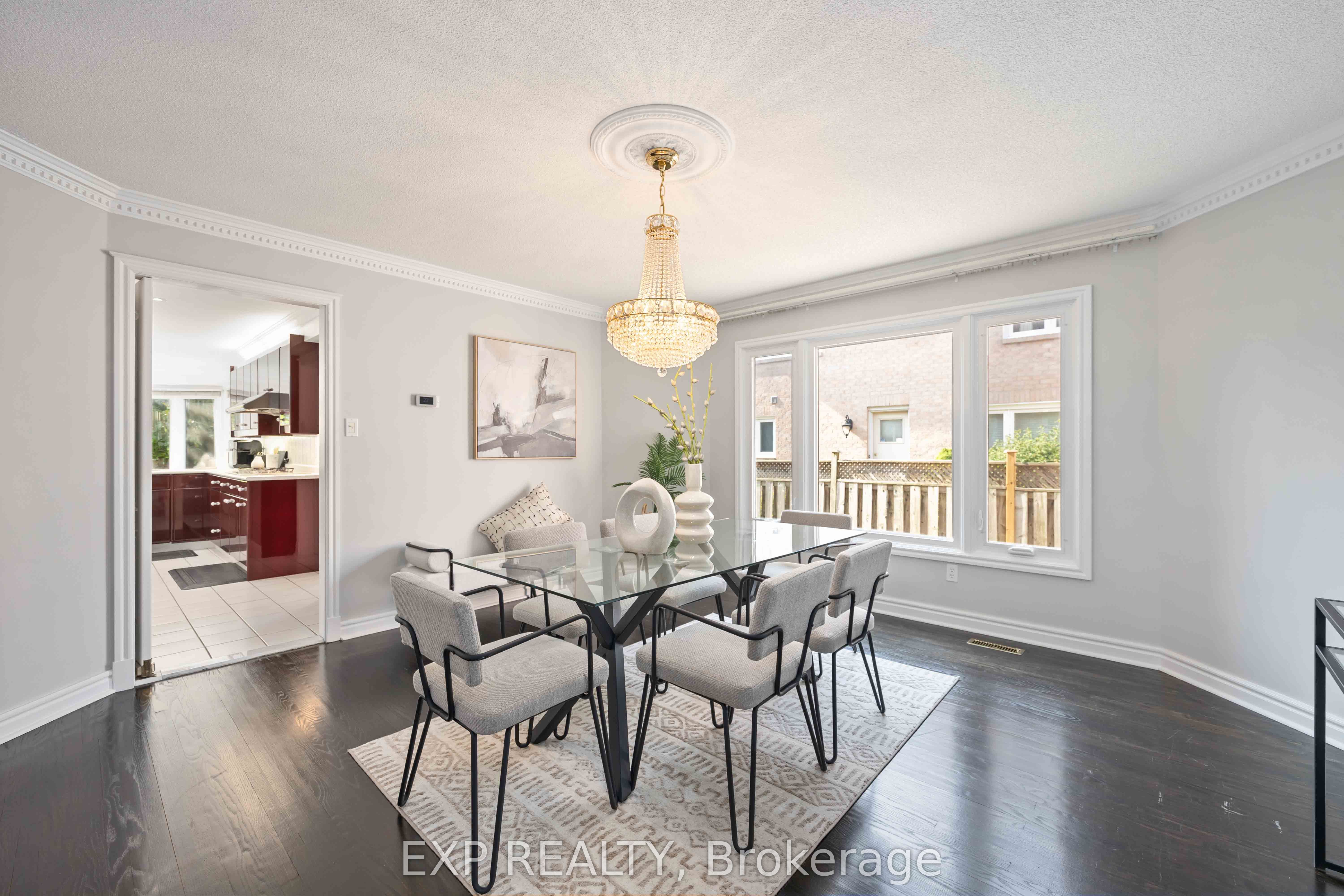 3 Hoodview Court, Markham, ON L3R 0A6