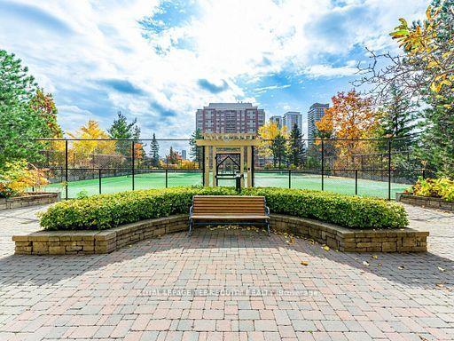 3 Bedrooms Condo at 15 Northtown,  Toronto For sale