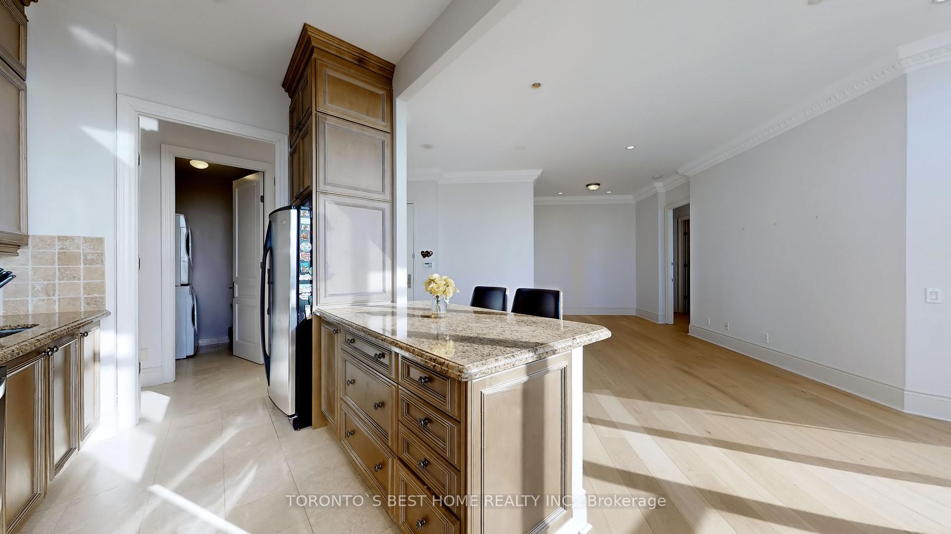 3 Bedrooms Condo at 80 Harrison Garden,  Toronto For sale