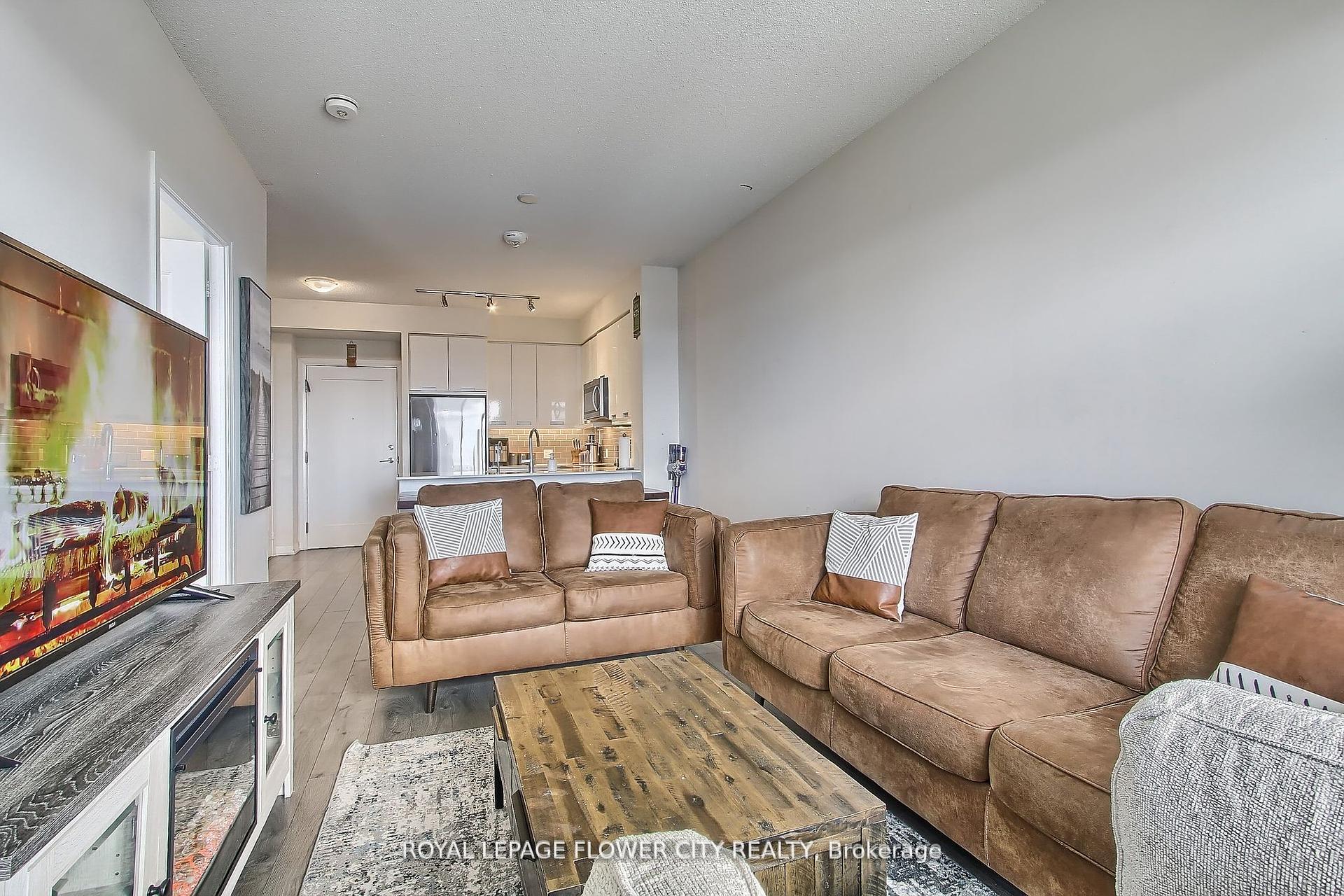 1 Bedroom Condo at 65 Watergarden, Mississauga For sale