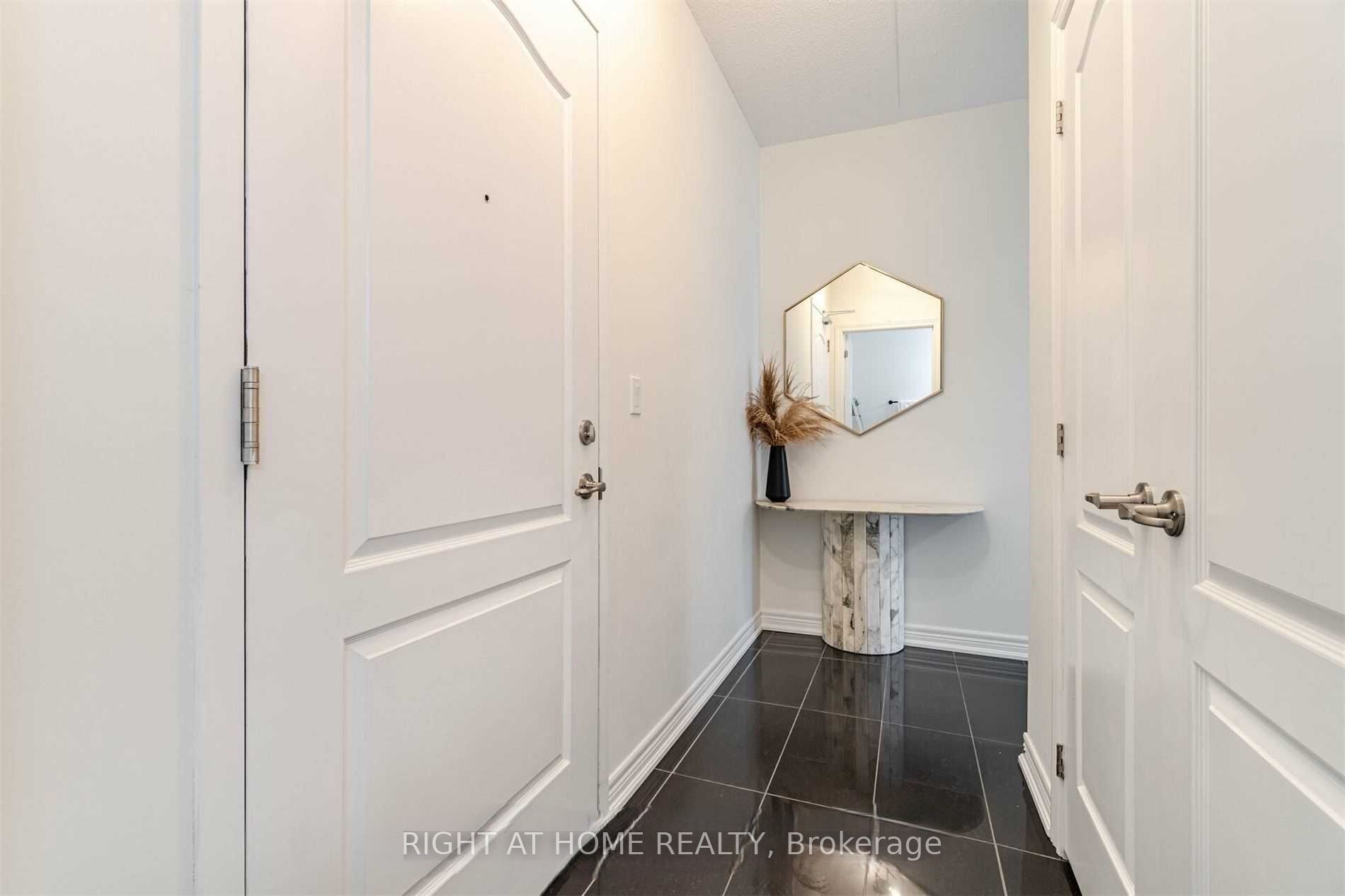 1421 Costigan Road, #512