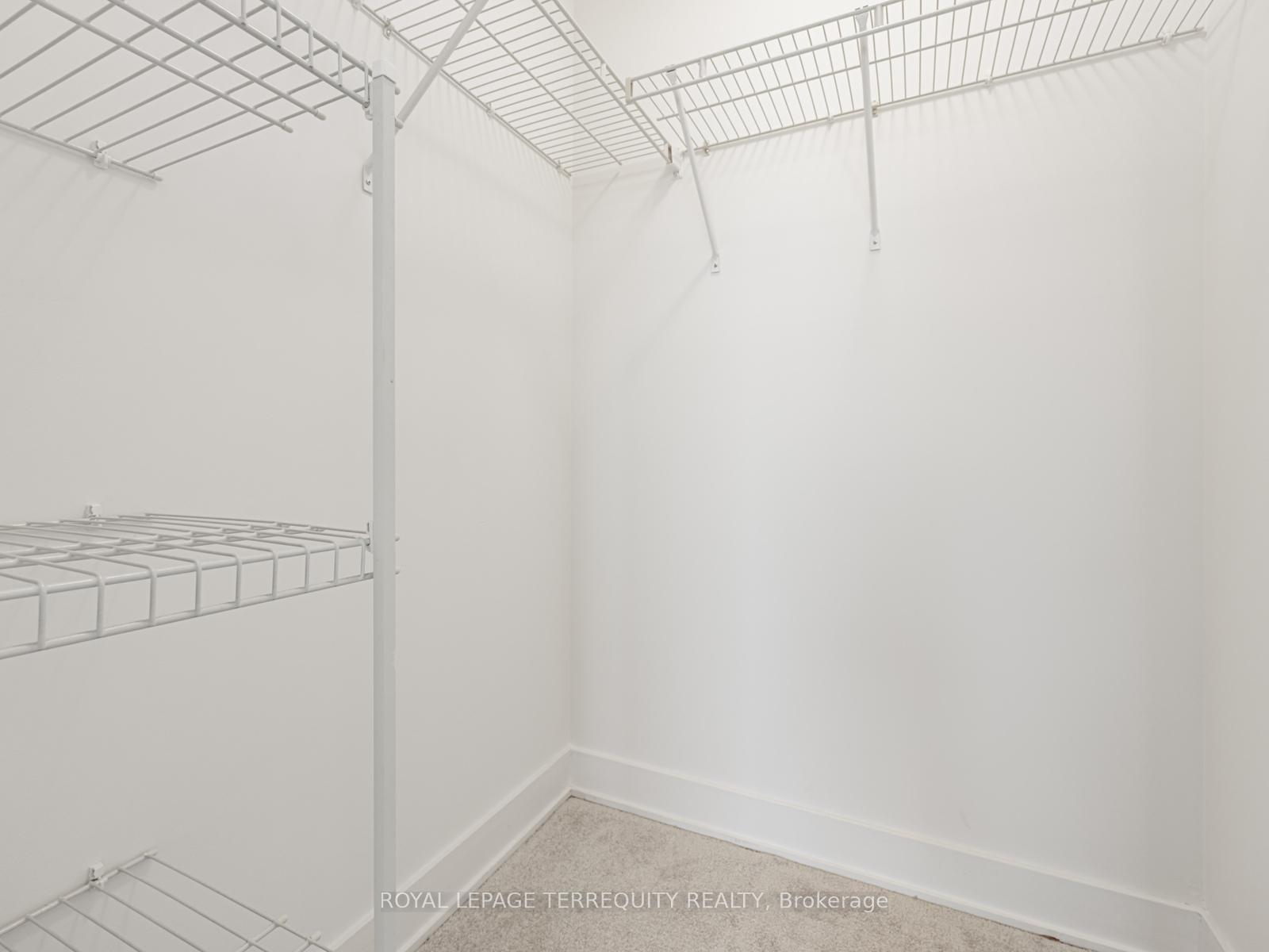 2 Bedrooms Condo at 120 Homewood, Toronto For sale