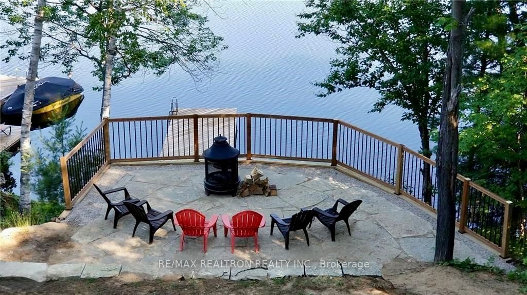 110 Pinewood Road, McDougall, ON P2A 2W7