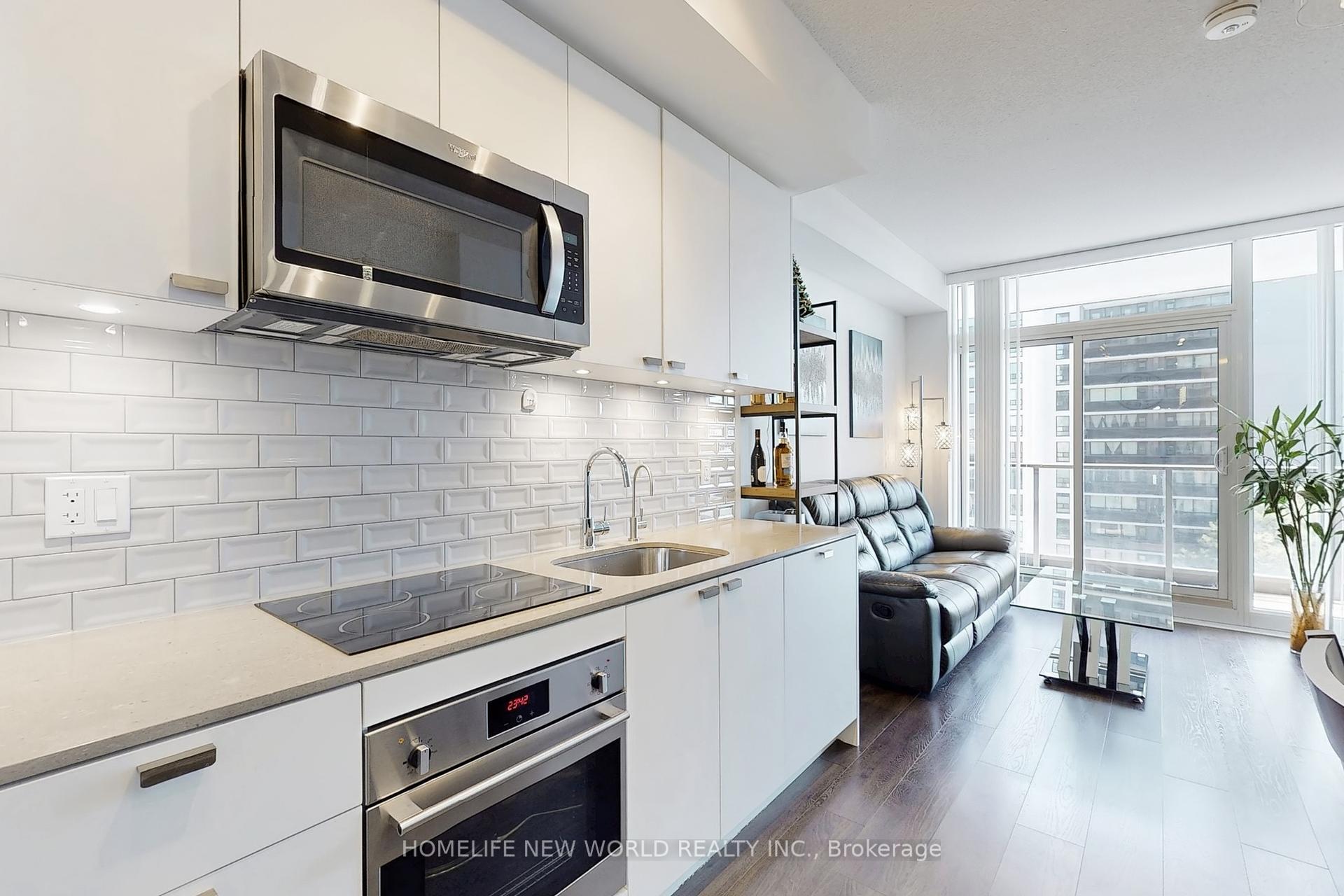 2 Bedrooms Condo at 56 Forest Manor,  Toronto For sale