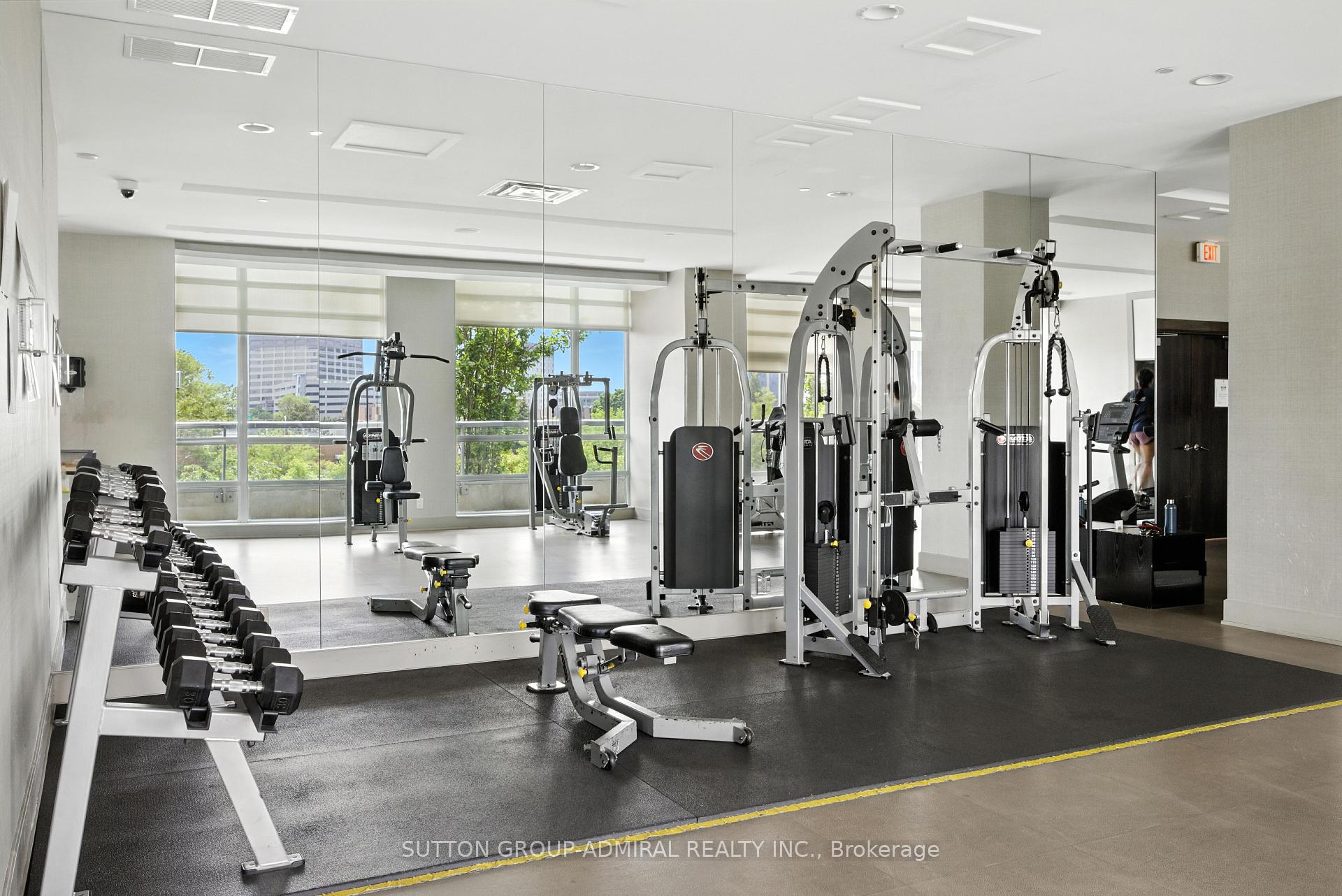1 Bedroom Condo at 30 Herons Hill, Toronto For sale