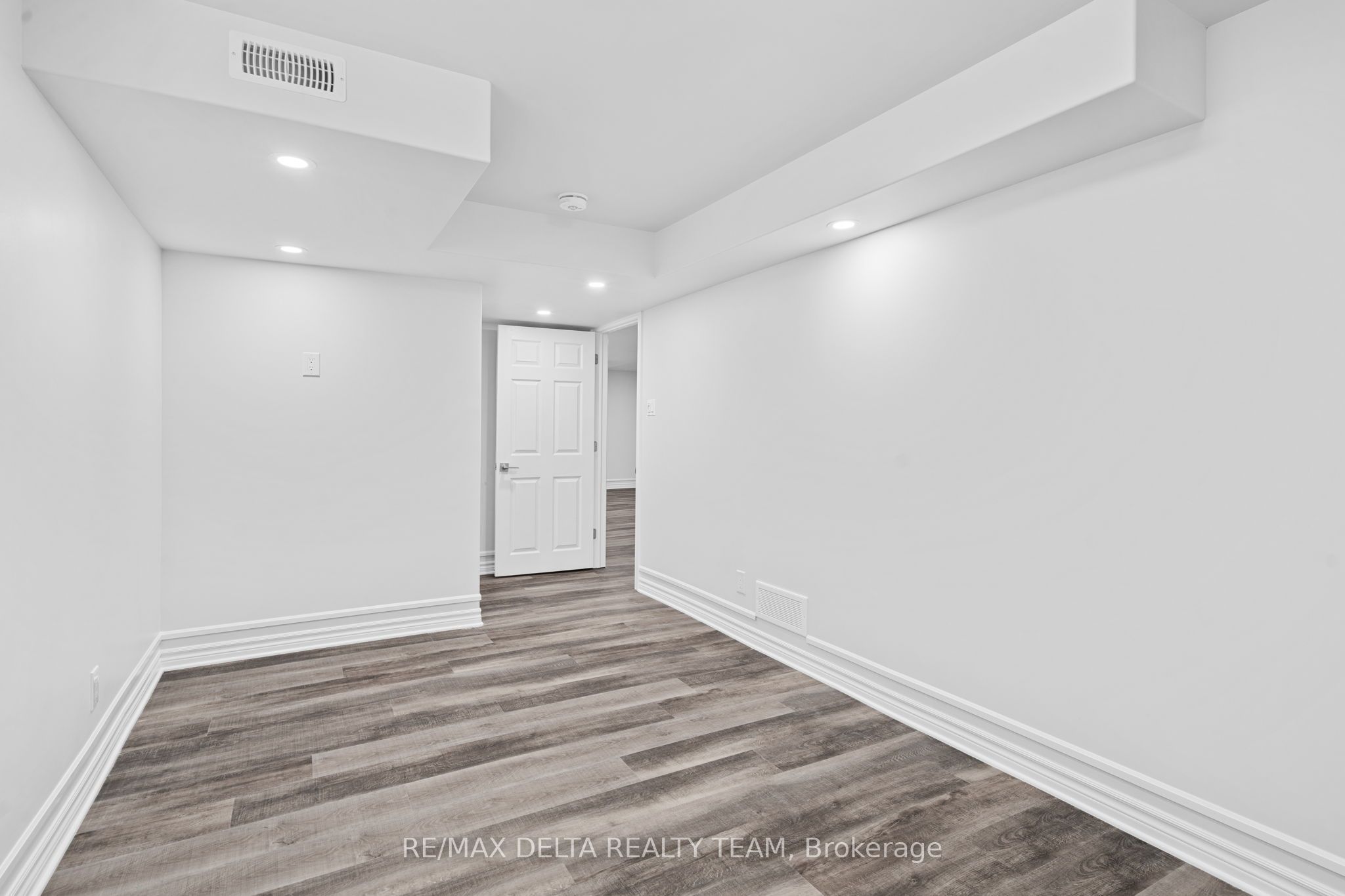 941 Scala Avenue, Orleans - Cumberland and Area 1119 - Notting Hill/Summerside