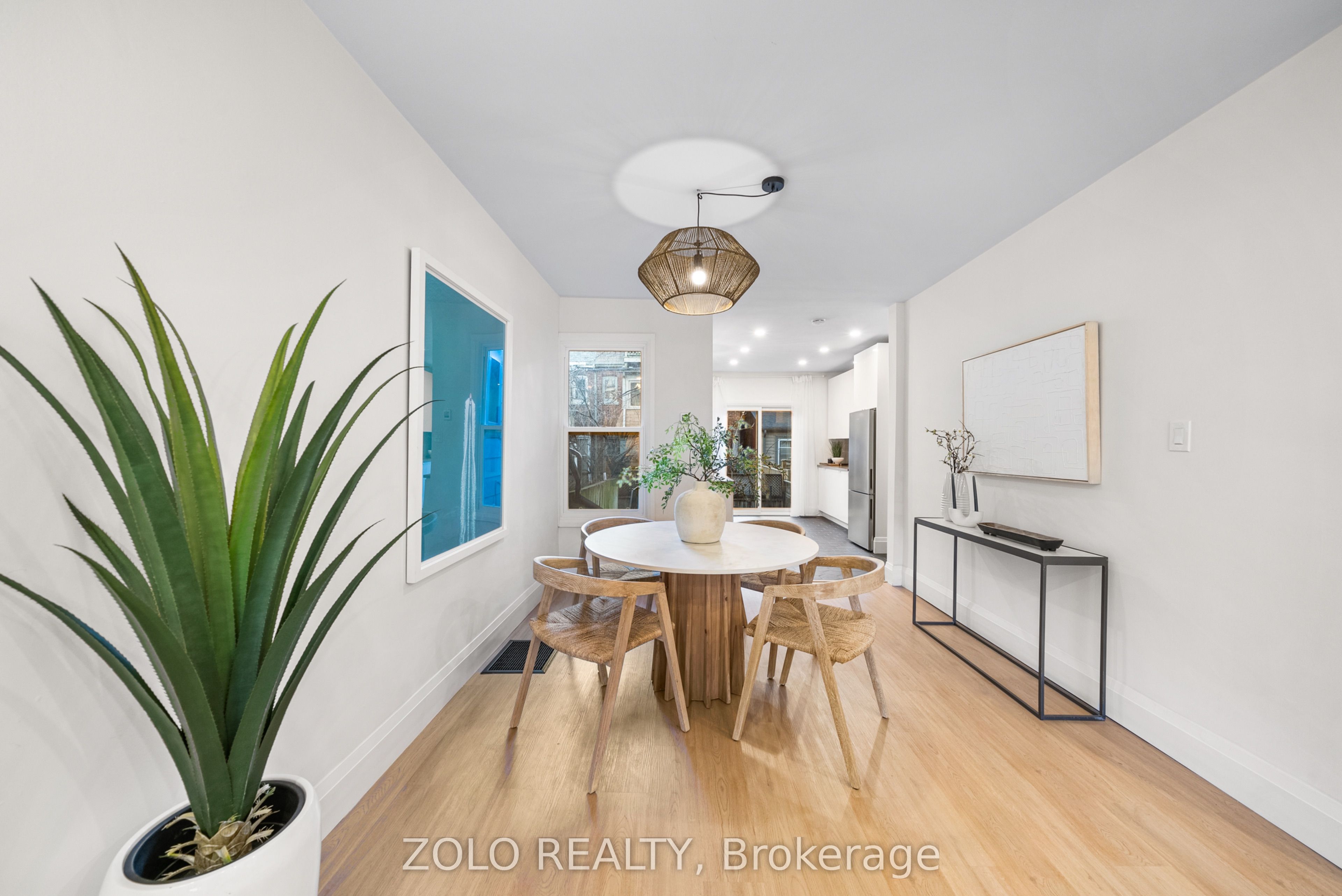 82 Bellwoods Avenue