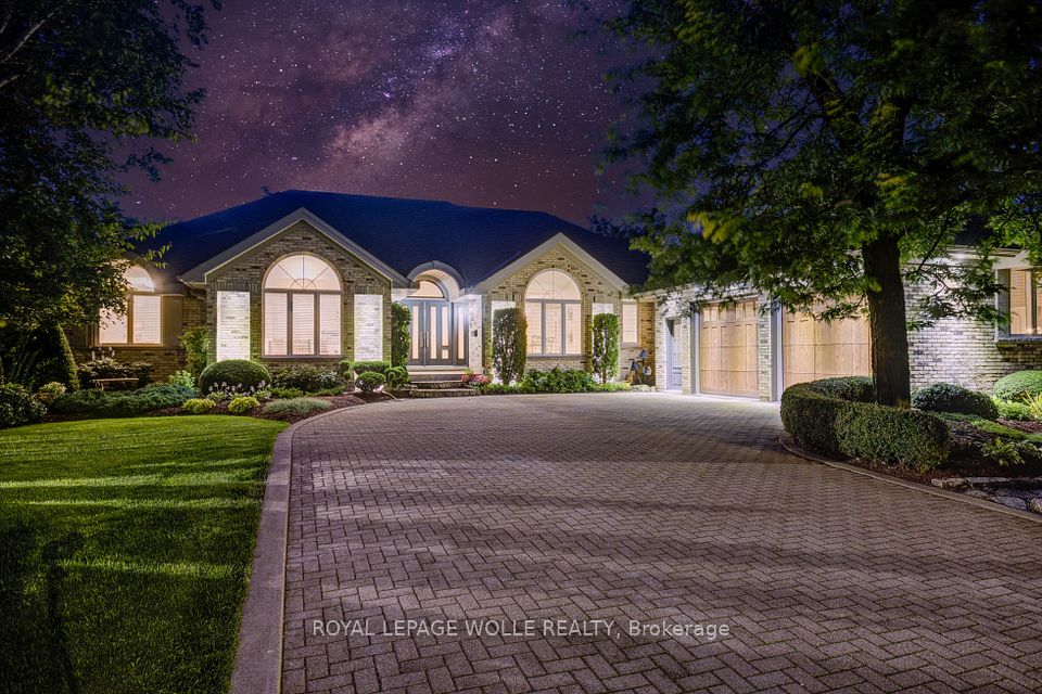 14 James Court, Wellesley, ON N0B 2M1