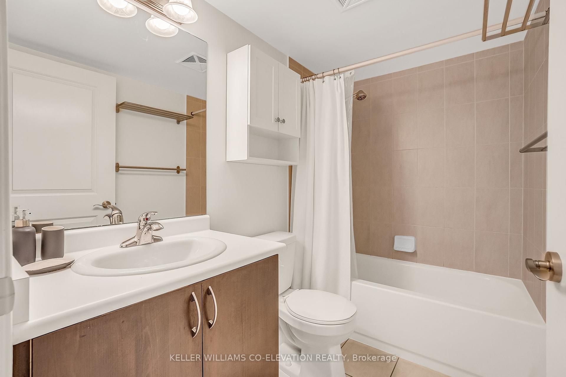 3 Bedrooms Condo at 60 Heintzman, Toronto For sale