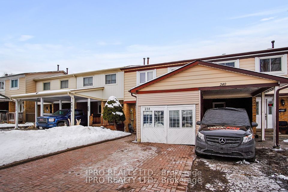 238 Royal Salisbury