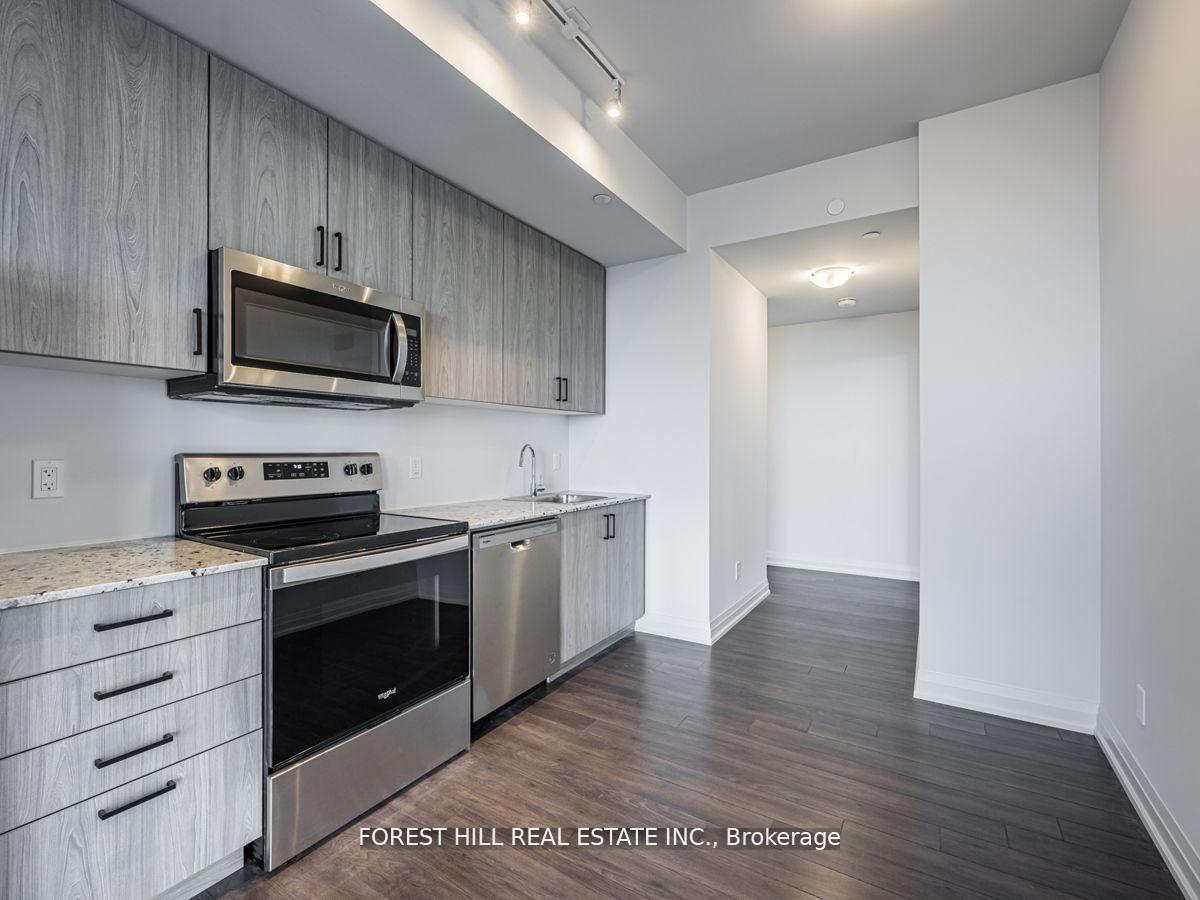3 Bedrooms Condo at 10 Meadowglen, Toronto For sale