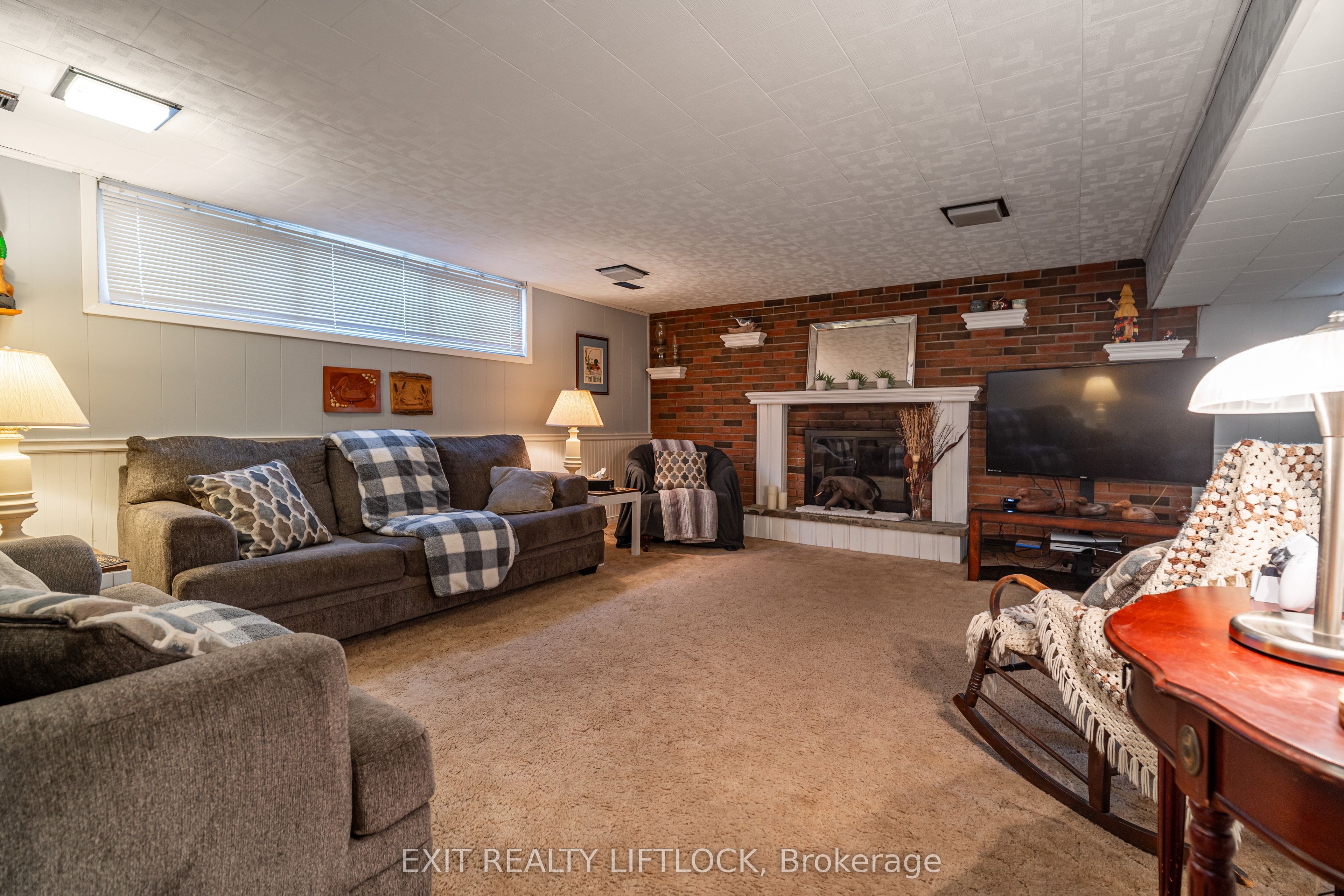 110 Labrador Drive